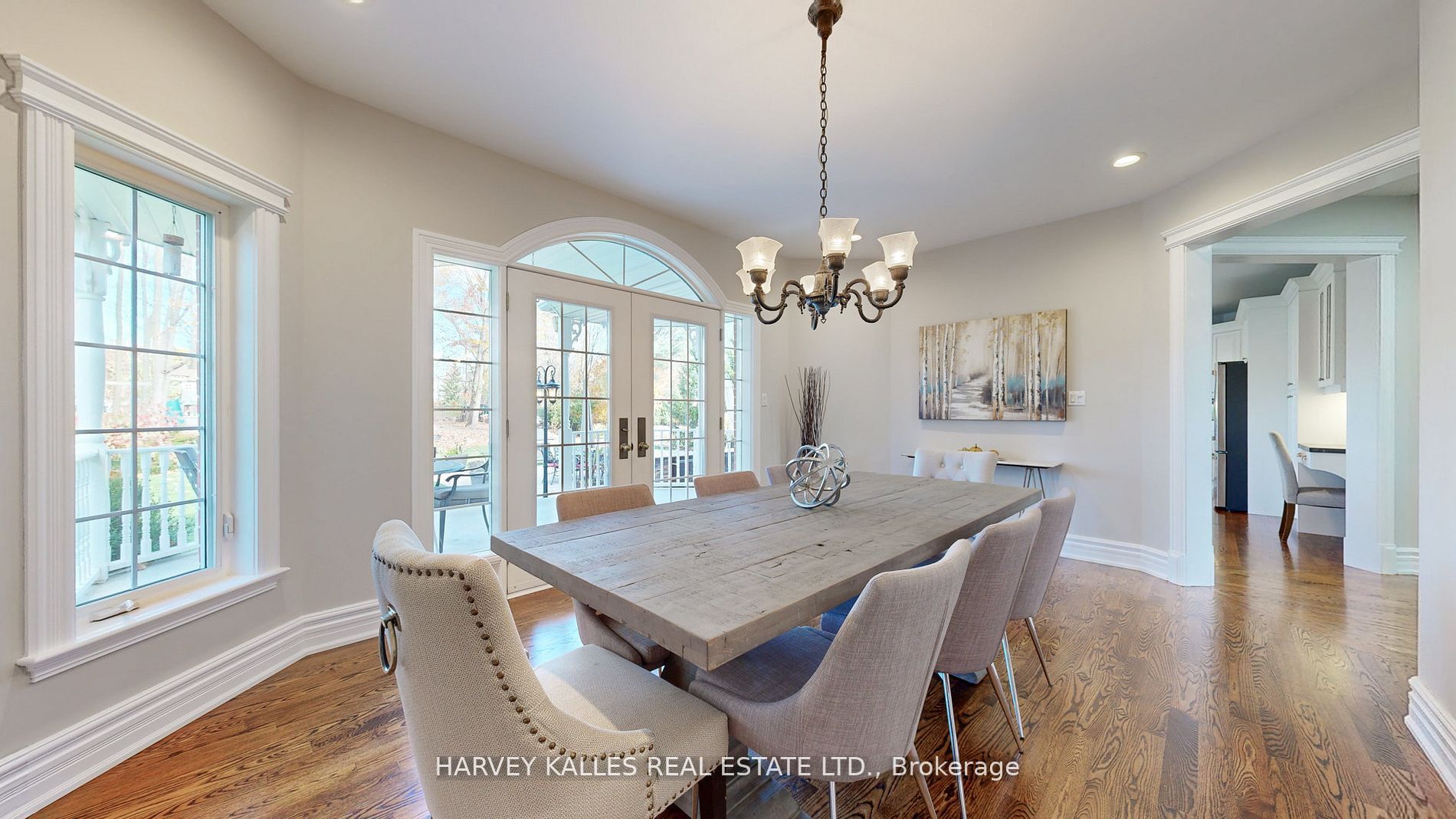 82 English Daisy Crt