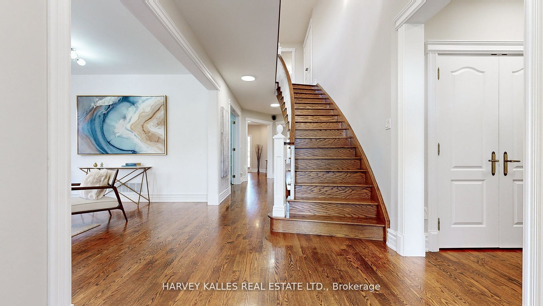 82 English Daisy Crt