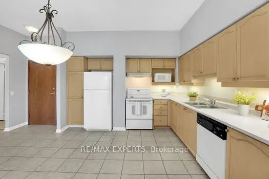 2504 Rutherford Rd, #505