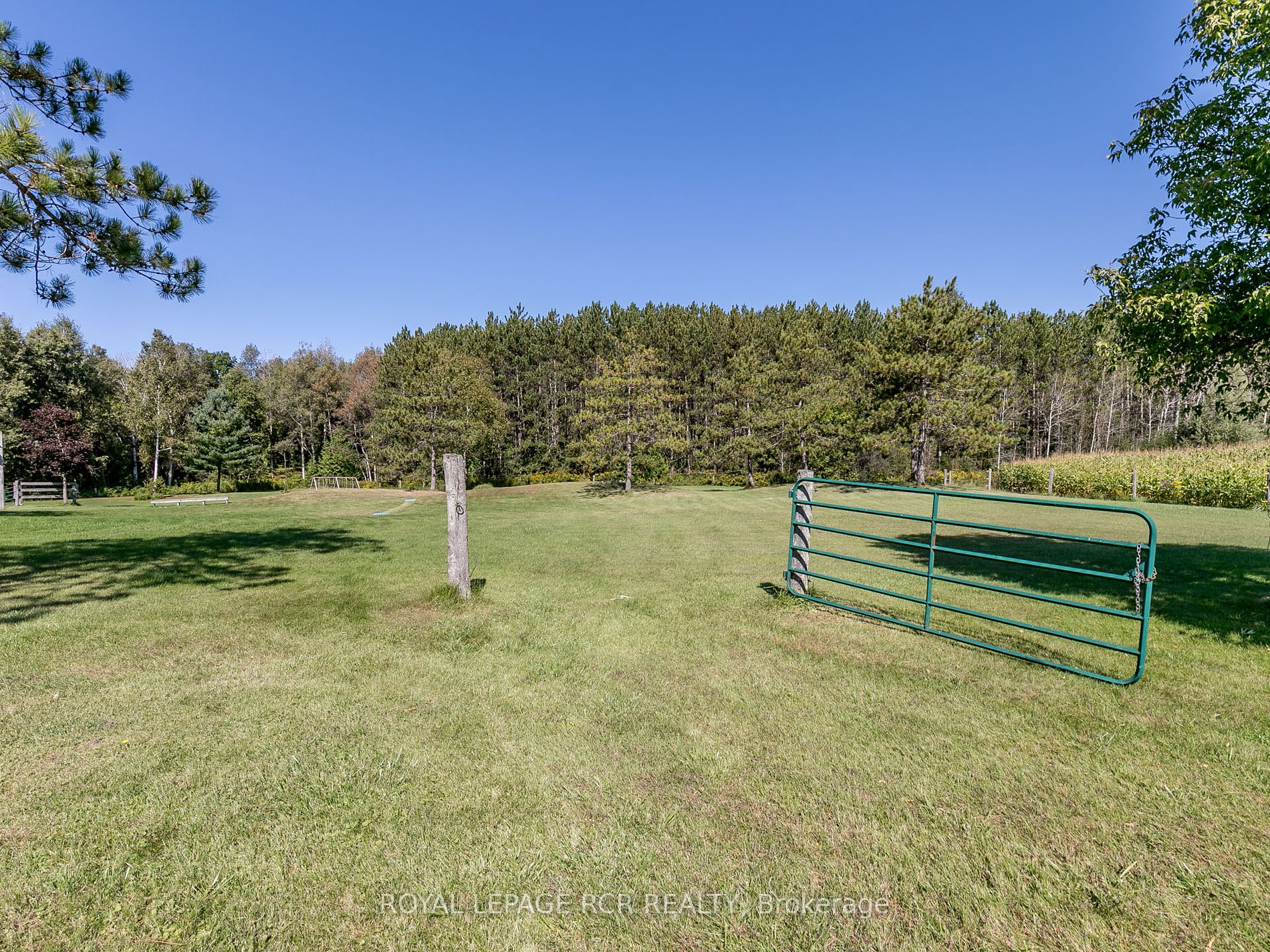 8689 Concession 5 Rd