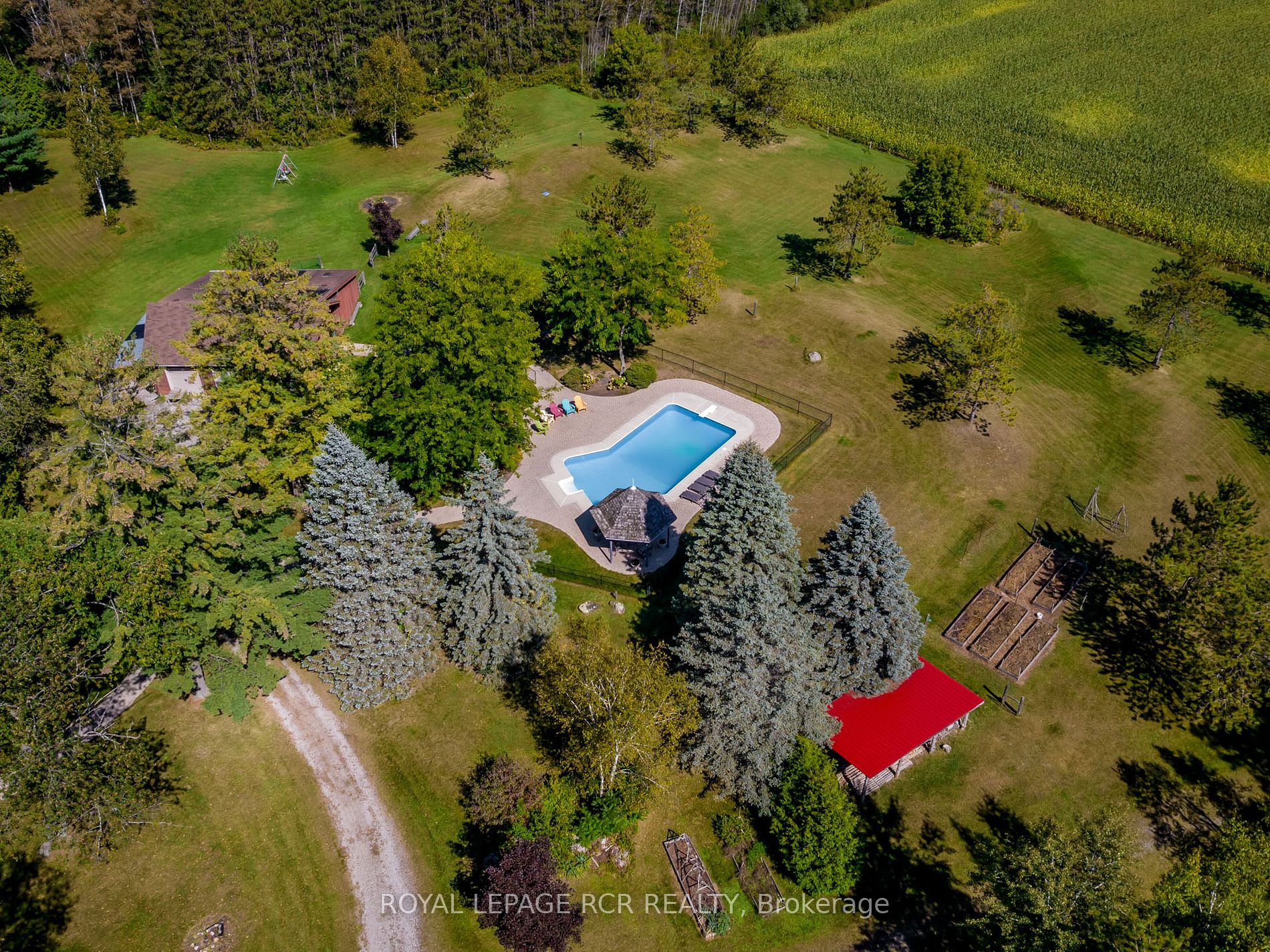 8689 Concession 5 Rd