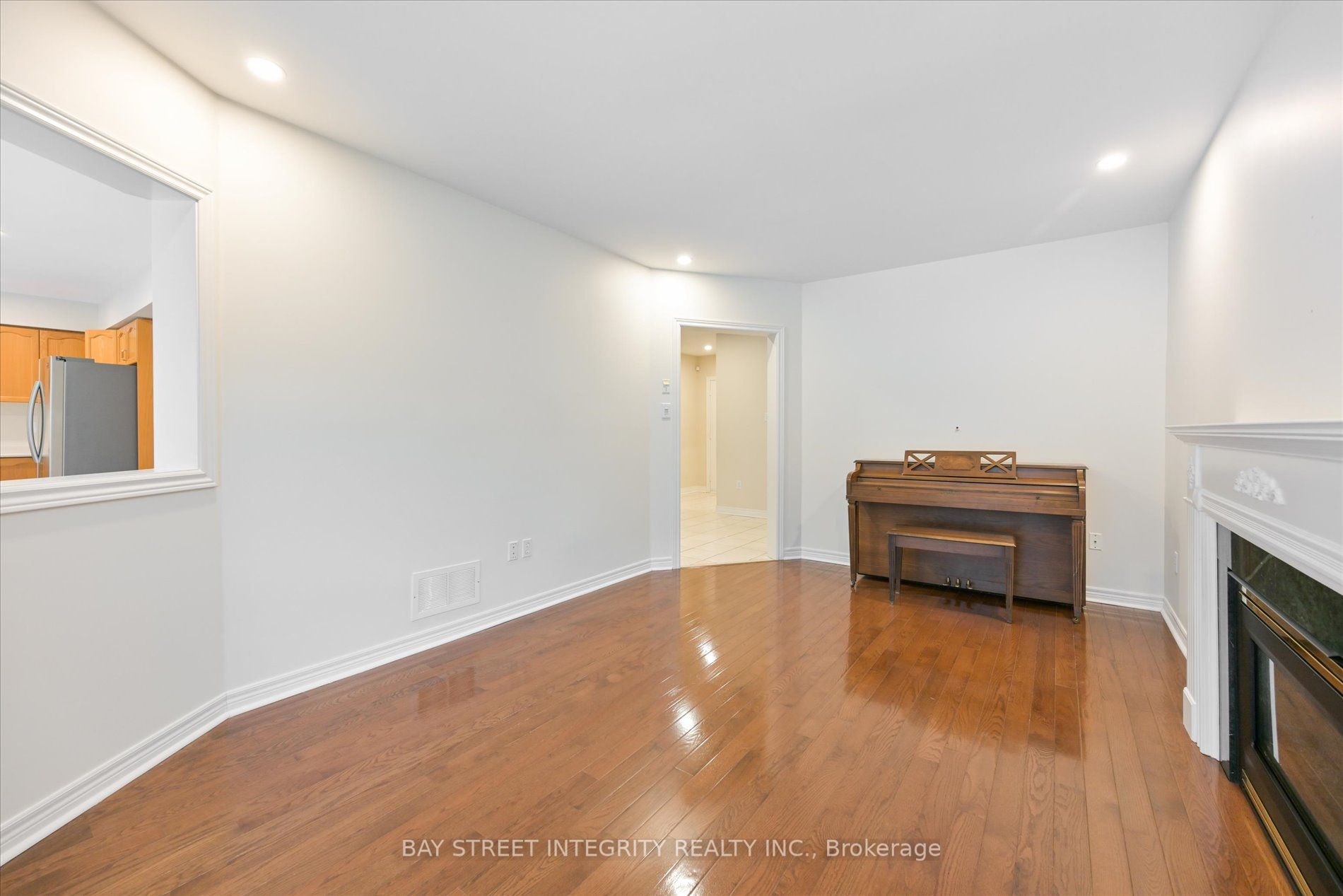 67 Grandlea Crescent