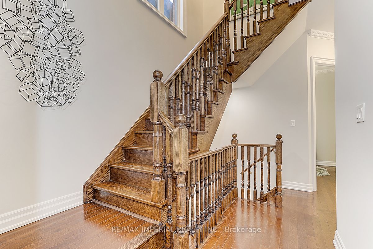 611 Pleasant Ridge Ave