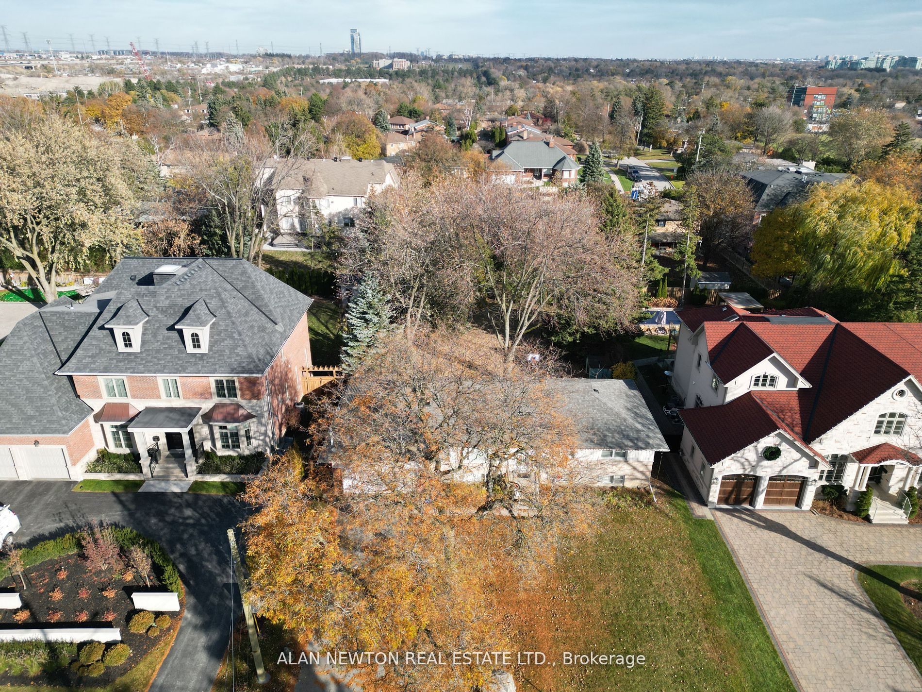 21 Vistaview Boulevard