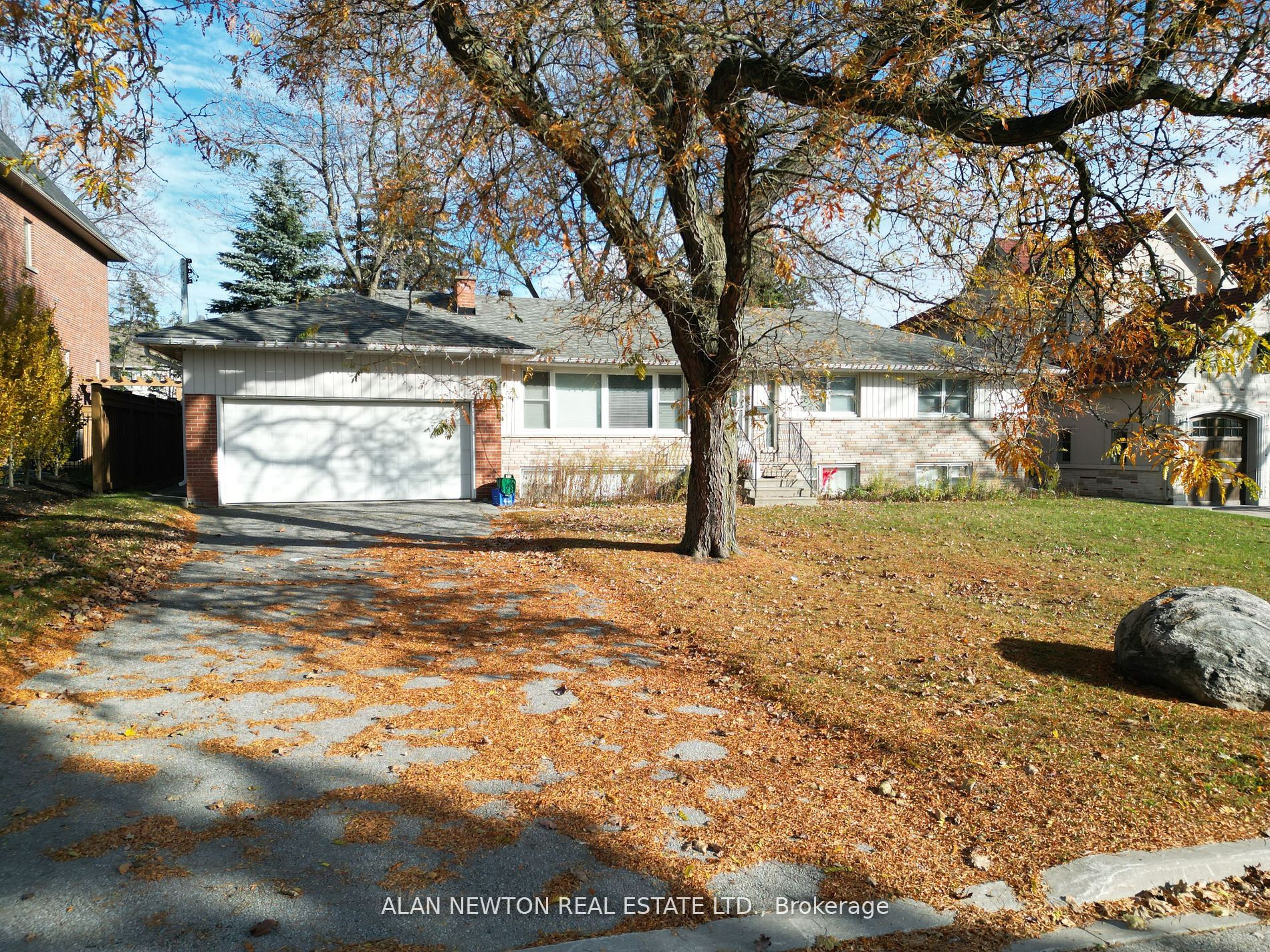 21 Vistaview Boulevard