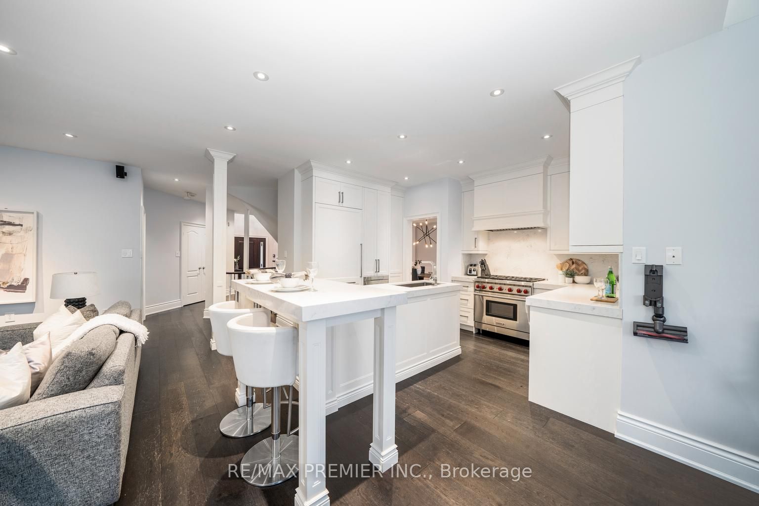 66 Benville Cres