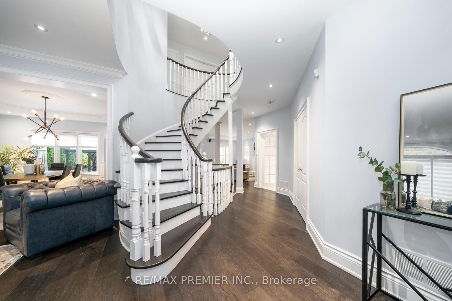 66 Benville Cres