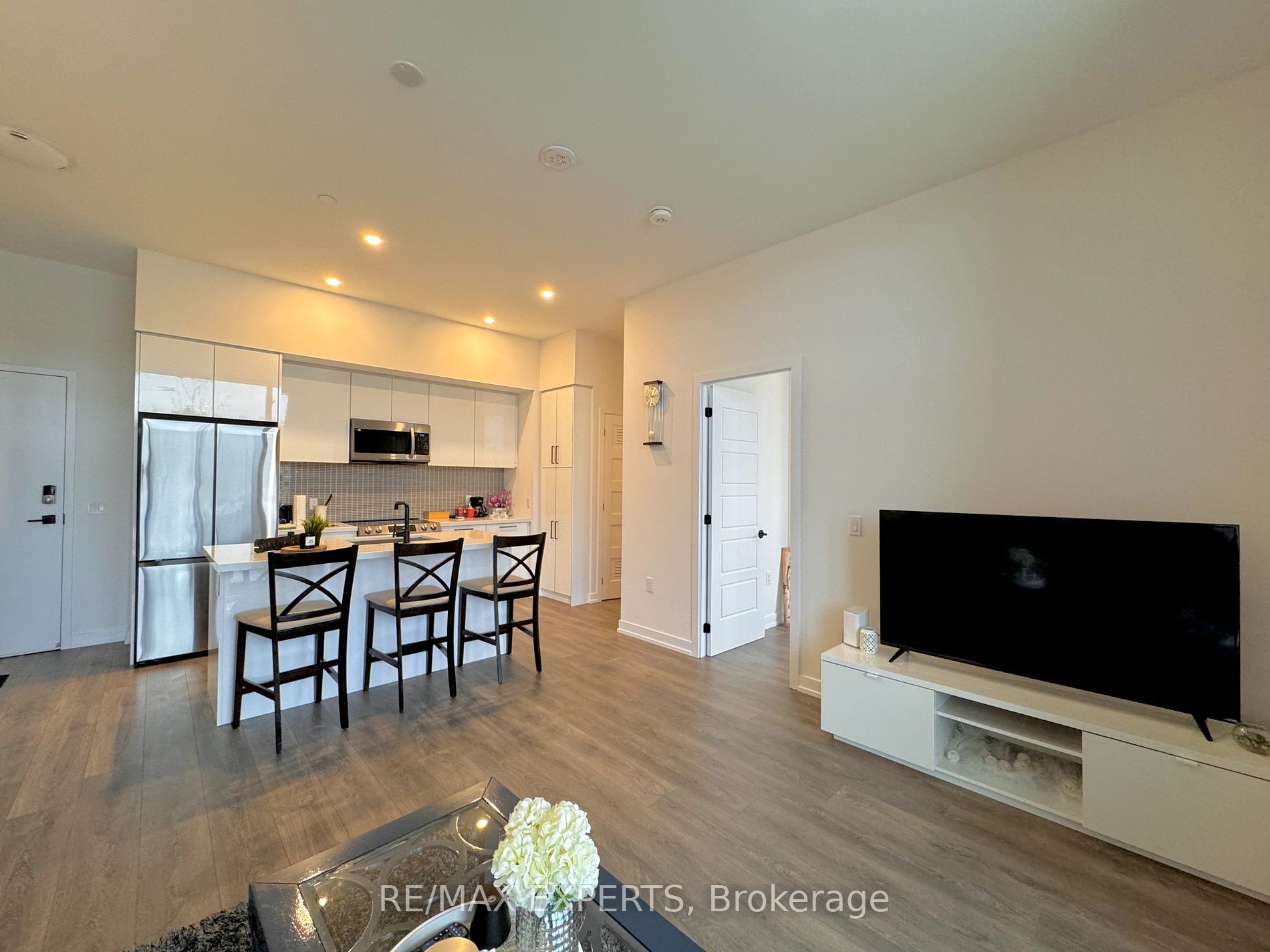 415 Sea Ray Ave, #105