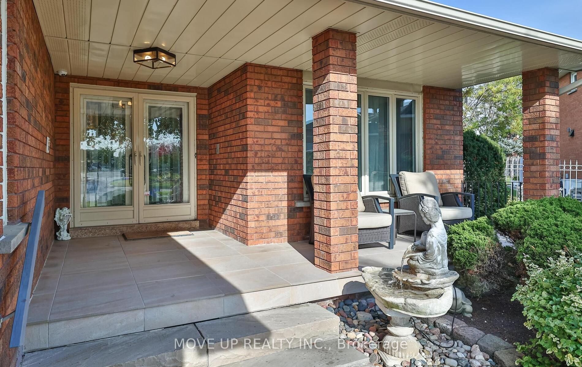 282 Torii St