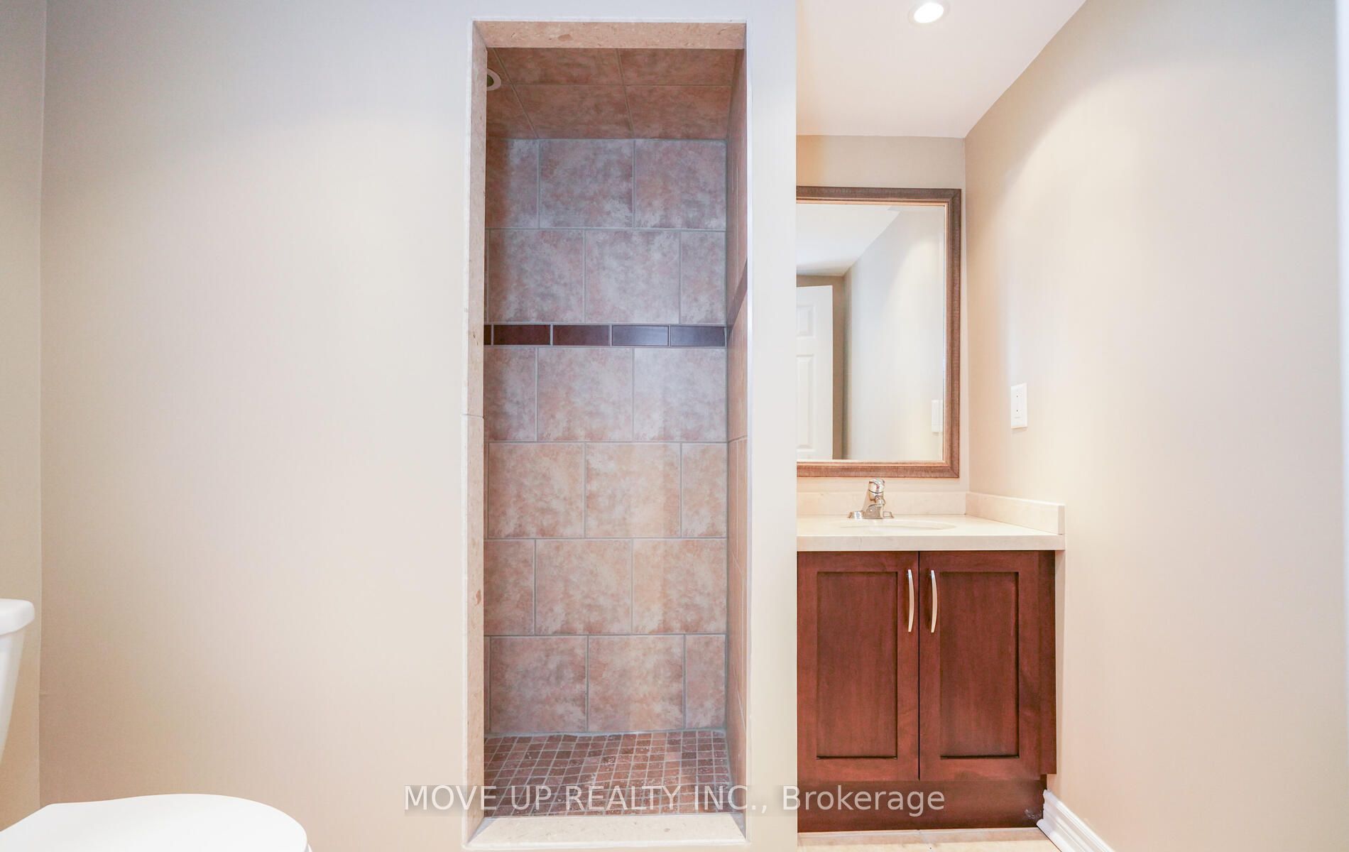 282 Torii St