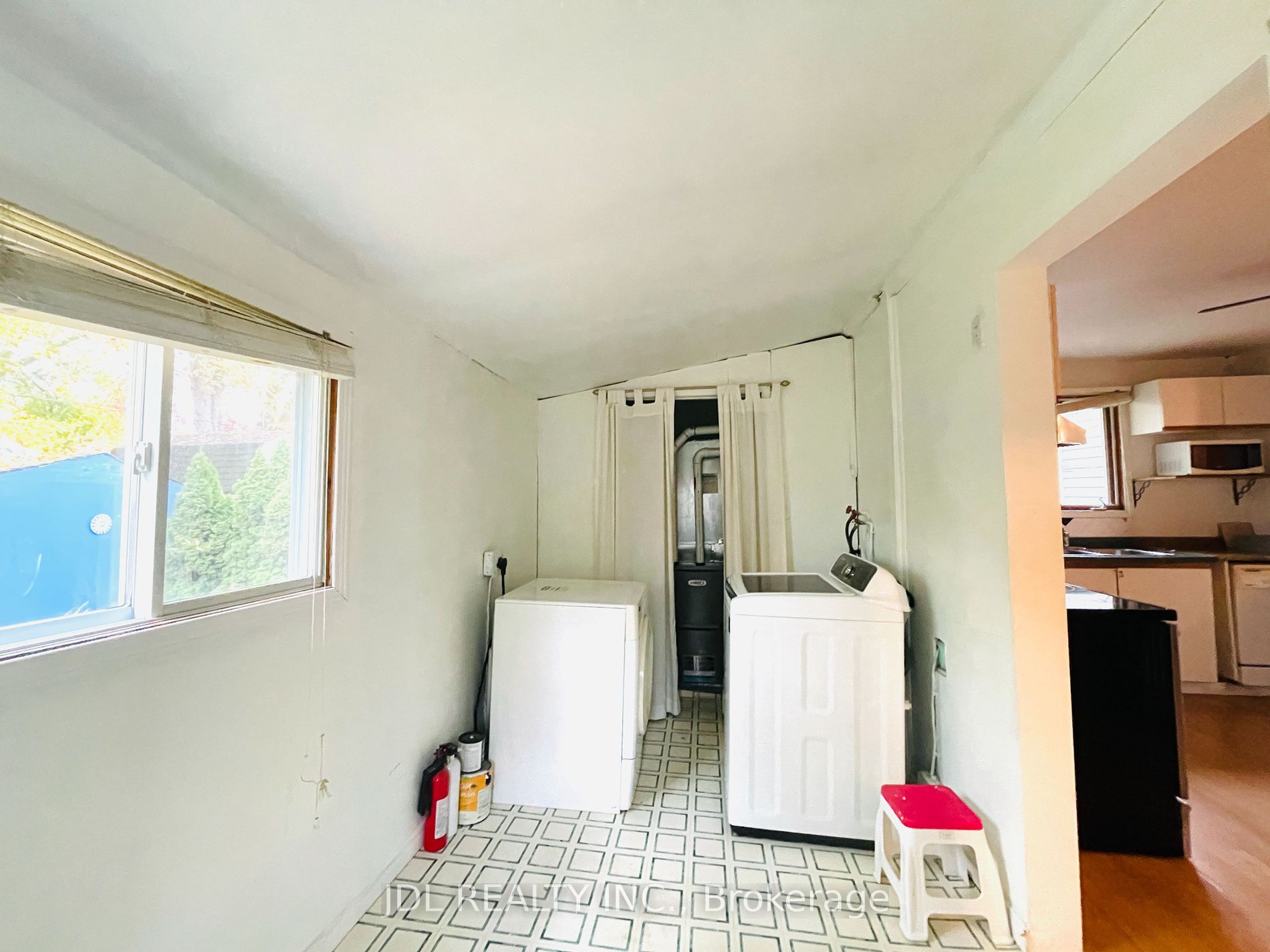 191 Beach Road