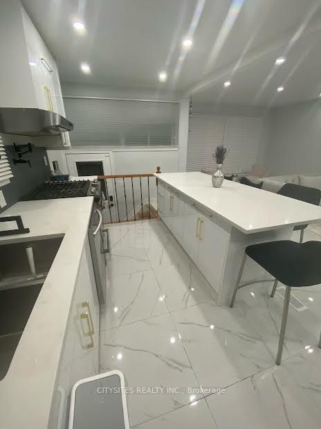 103 Walter Ave, #Main