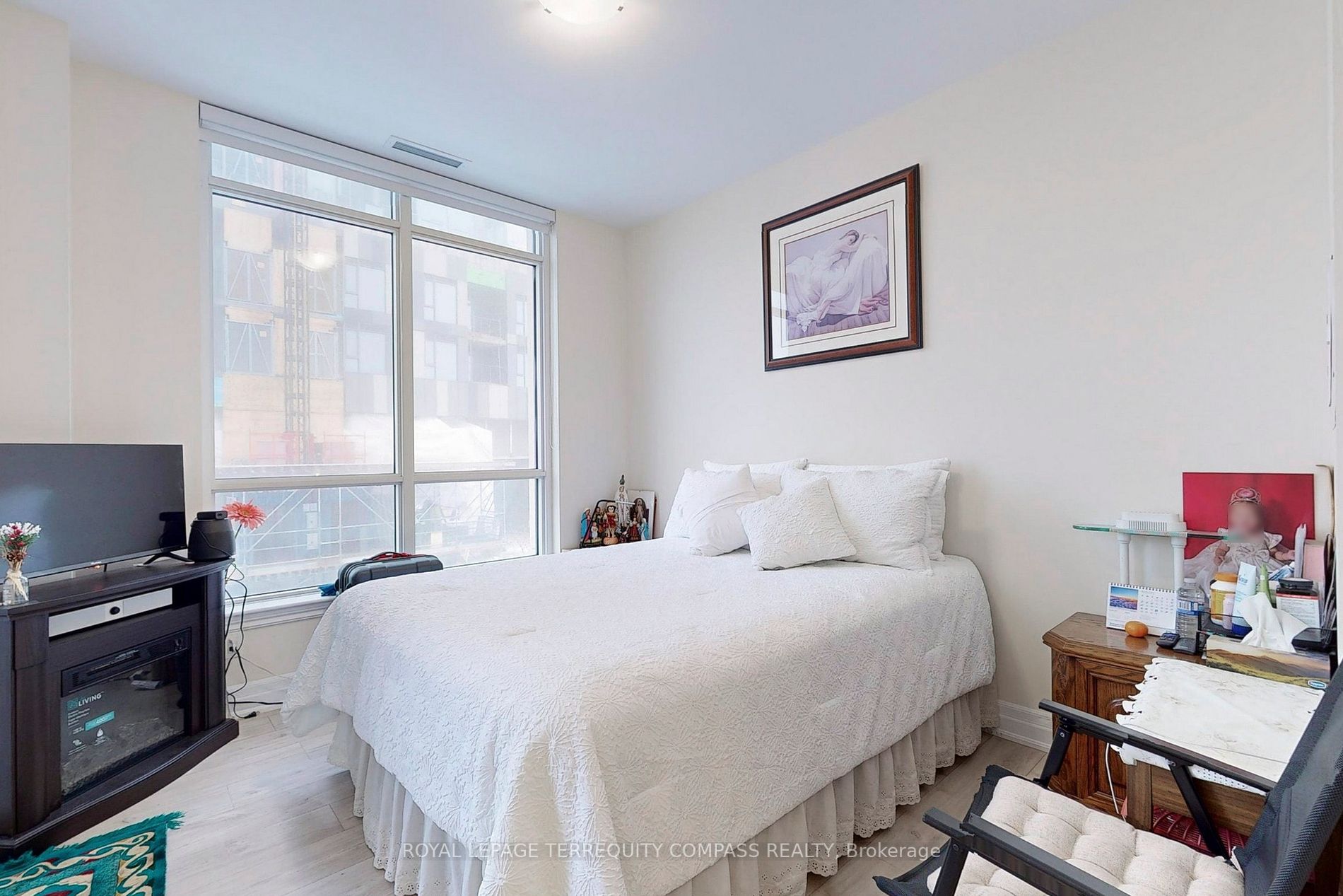 9085 Jane Street, #216