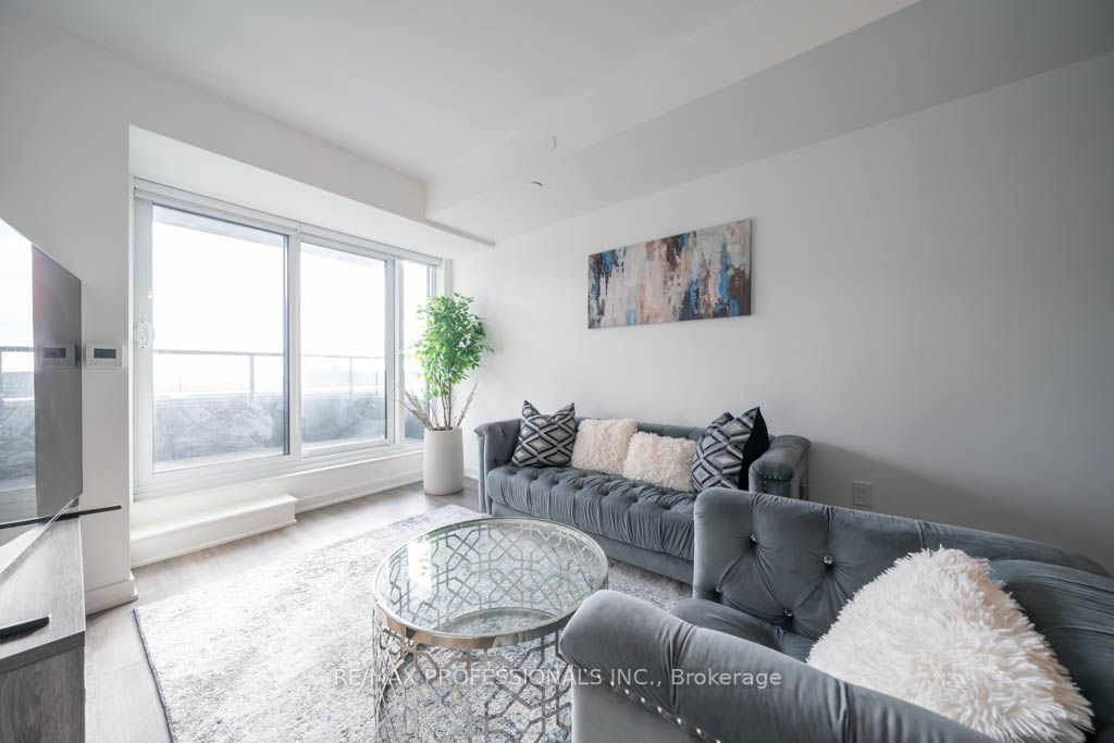 100 Eagle Rock Way, #1011