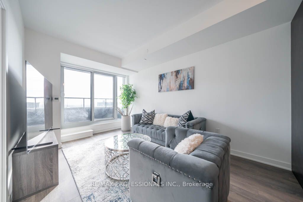 100 Eagle Rock Way, #1011