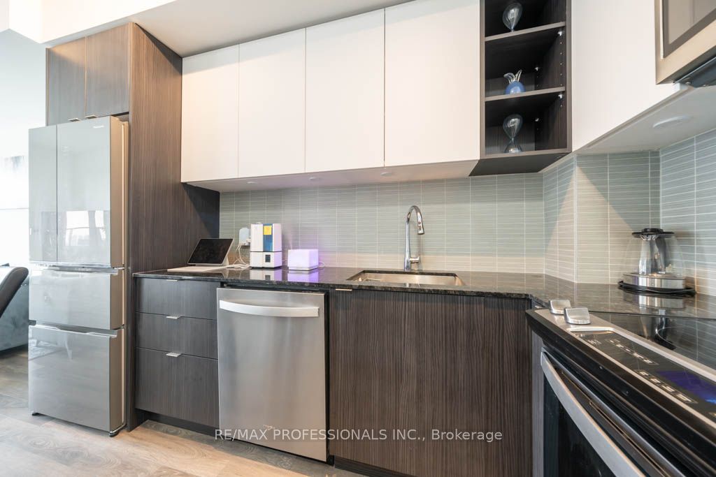100 Eagle Rock Way, #1011