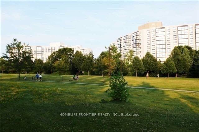 20 Harding Boulevard W, #110