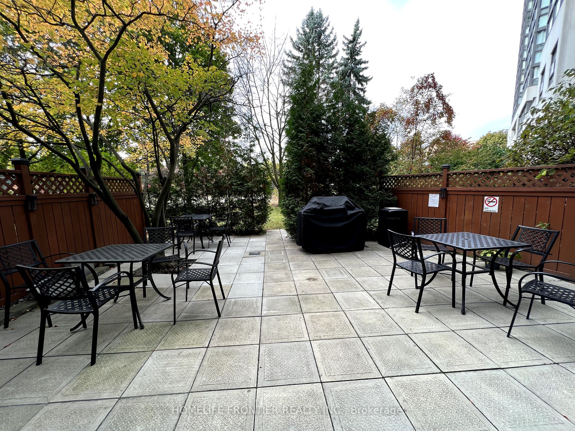 20 Harding Boulevard W, #110