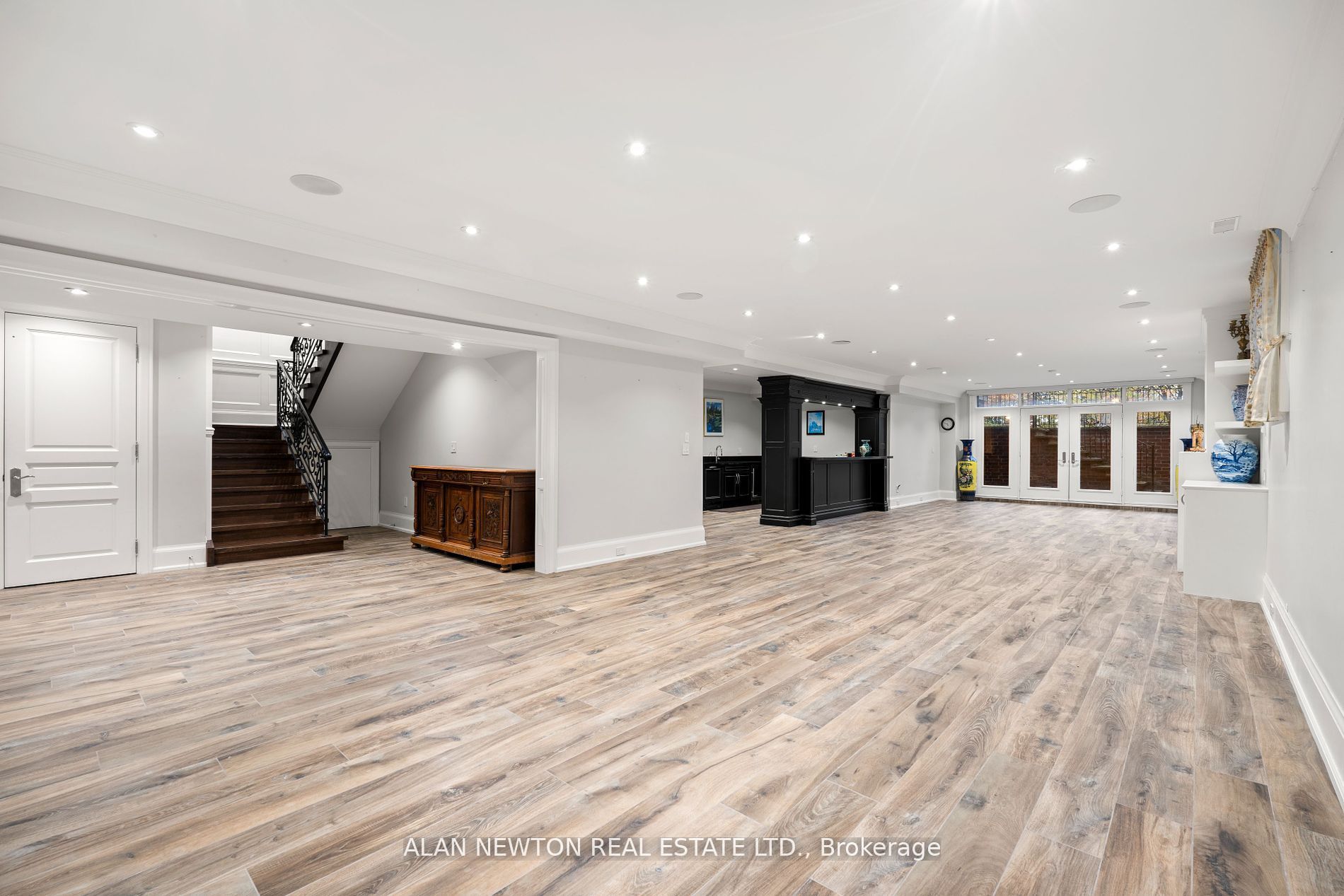 9 Thornbank Road