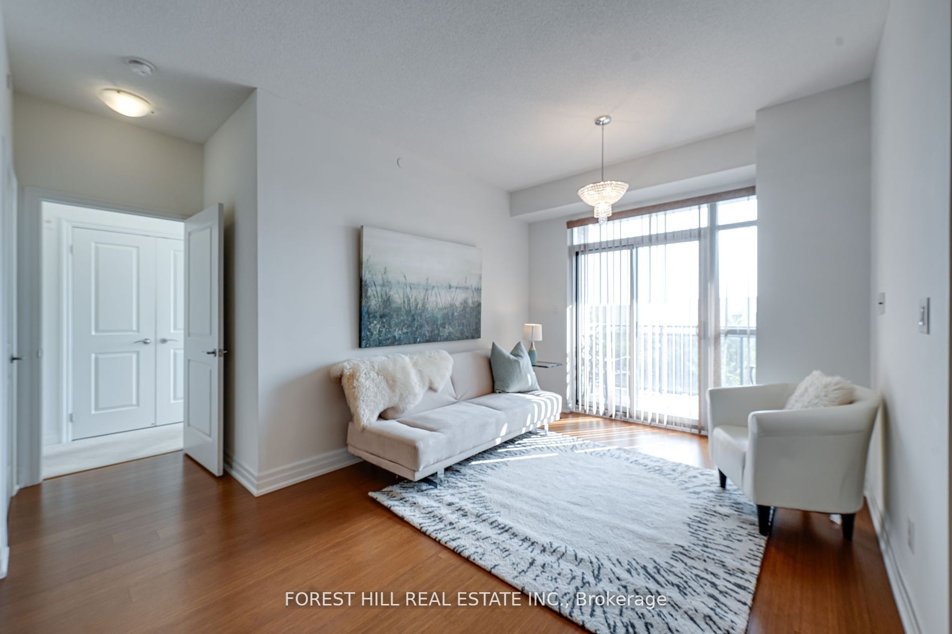 111 Civic Square Gate, #328
