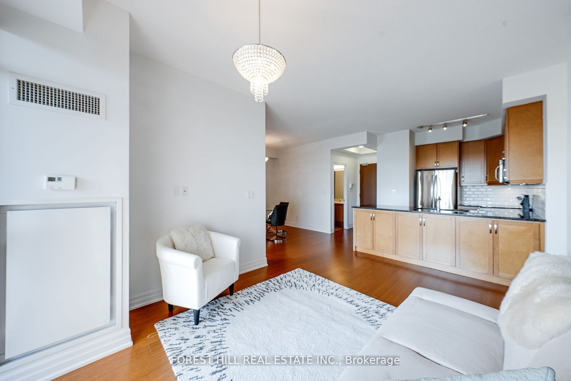111 Civic Square Gate, #328