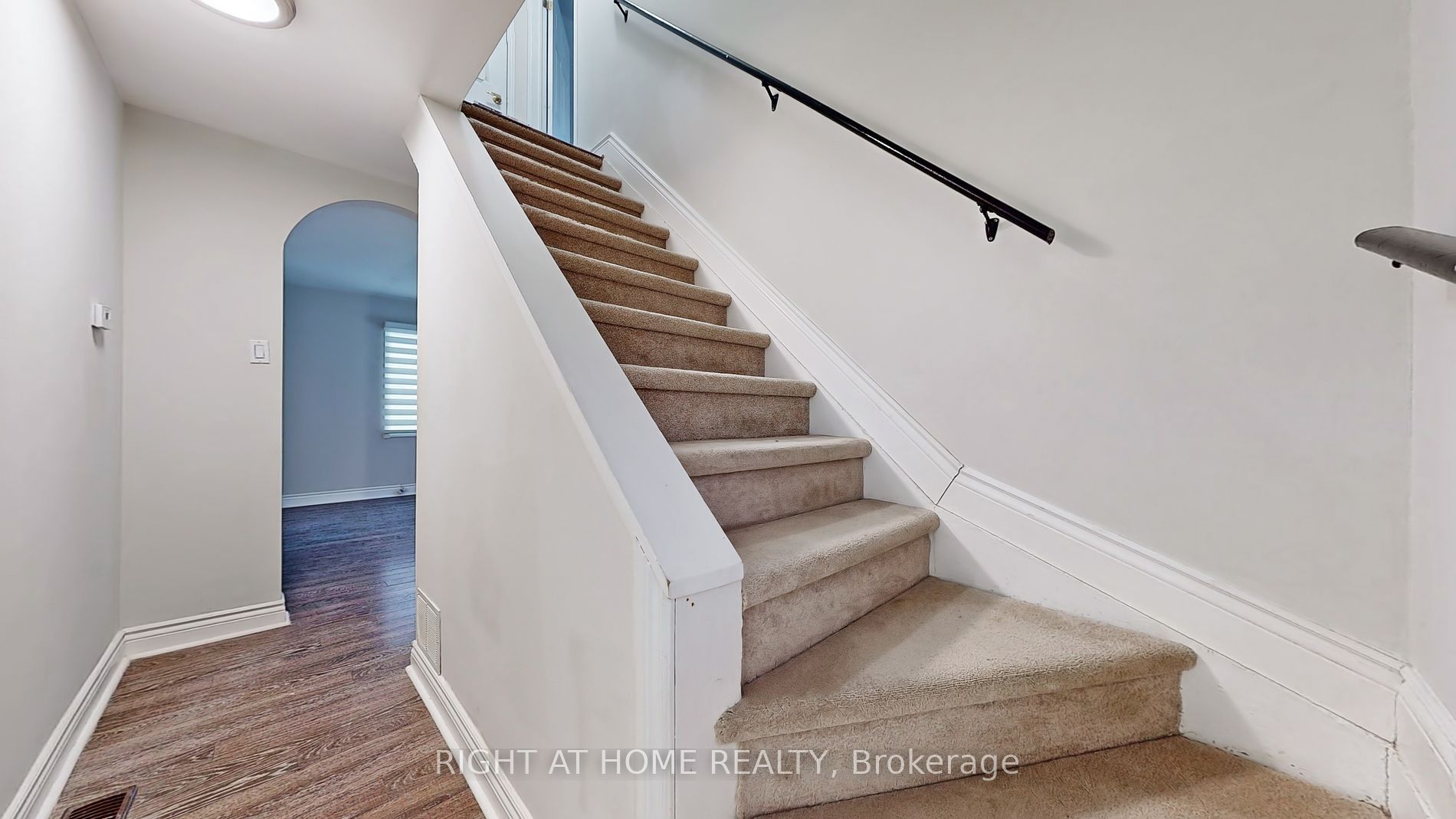 265 Andrew St
