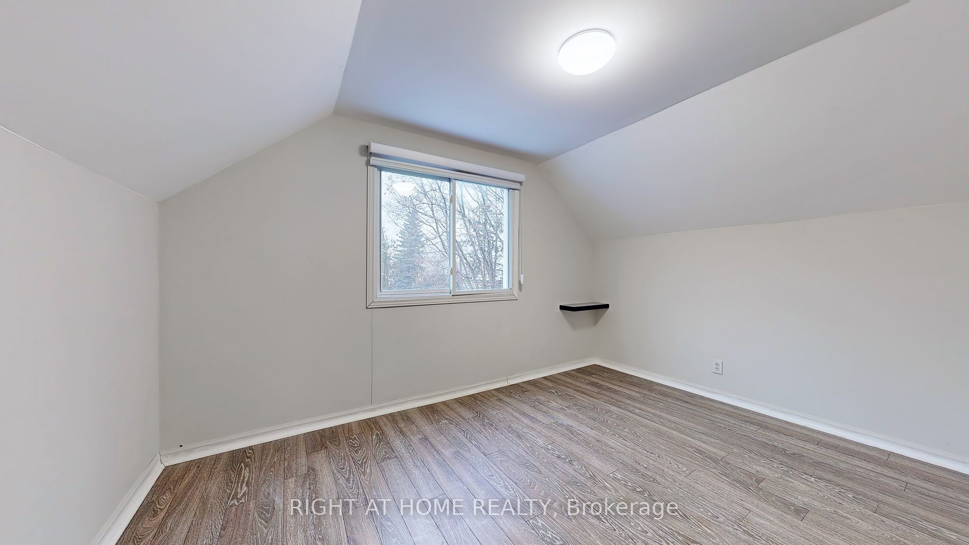 265 Andrew St