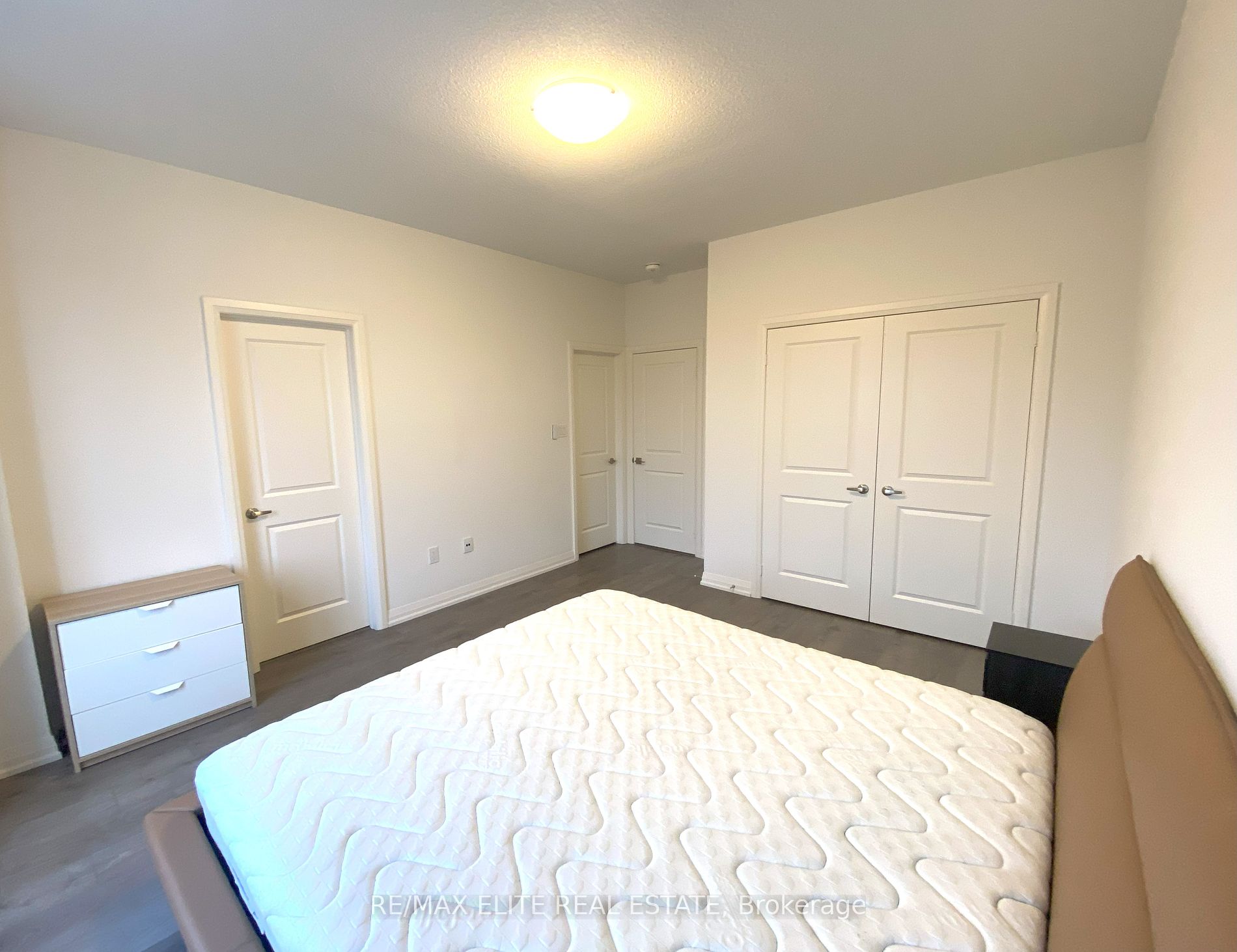 37 George Kirby Street