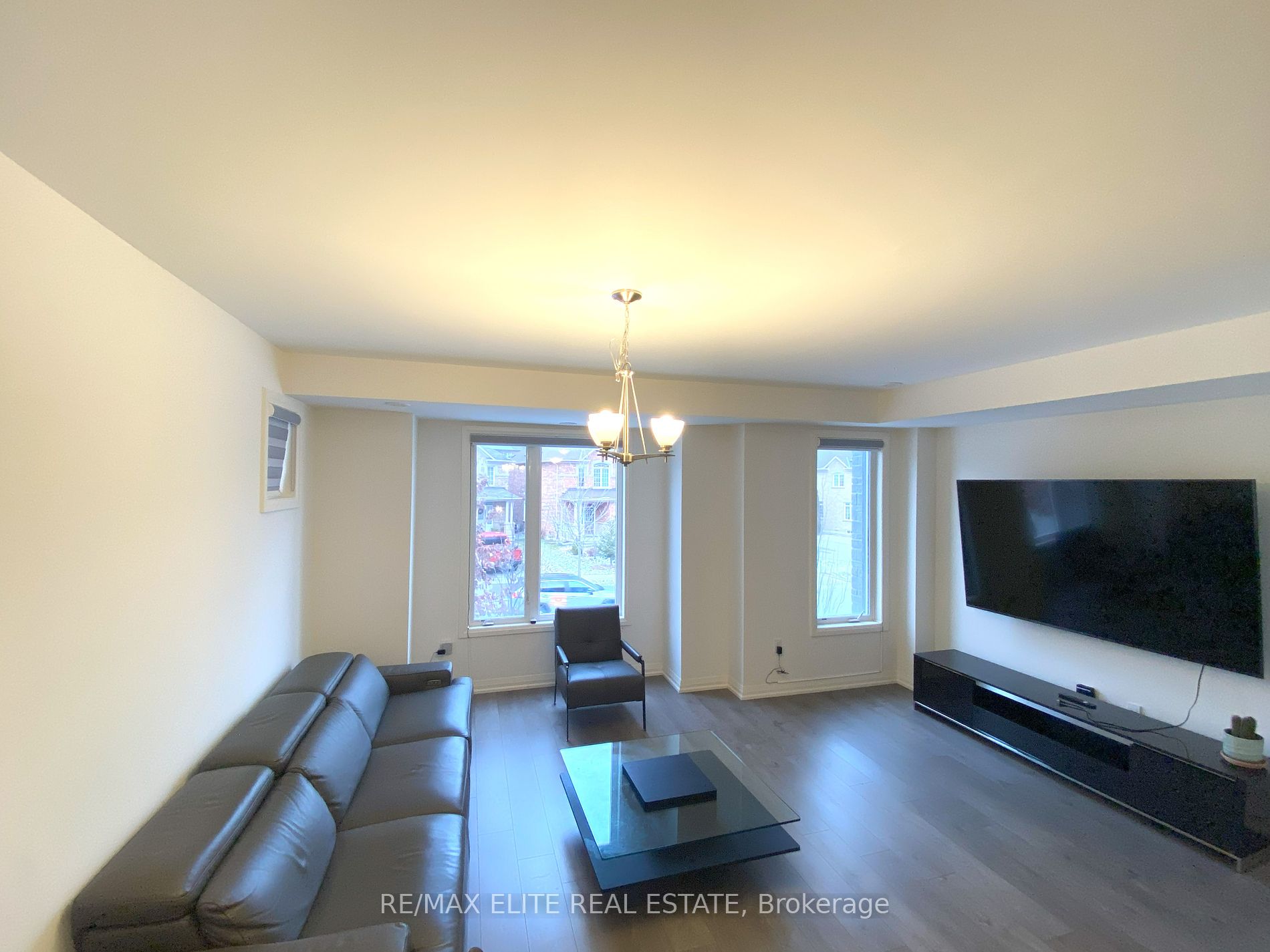 37 George Kirby Street