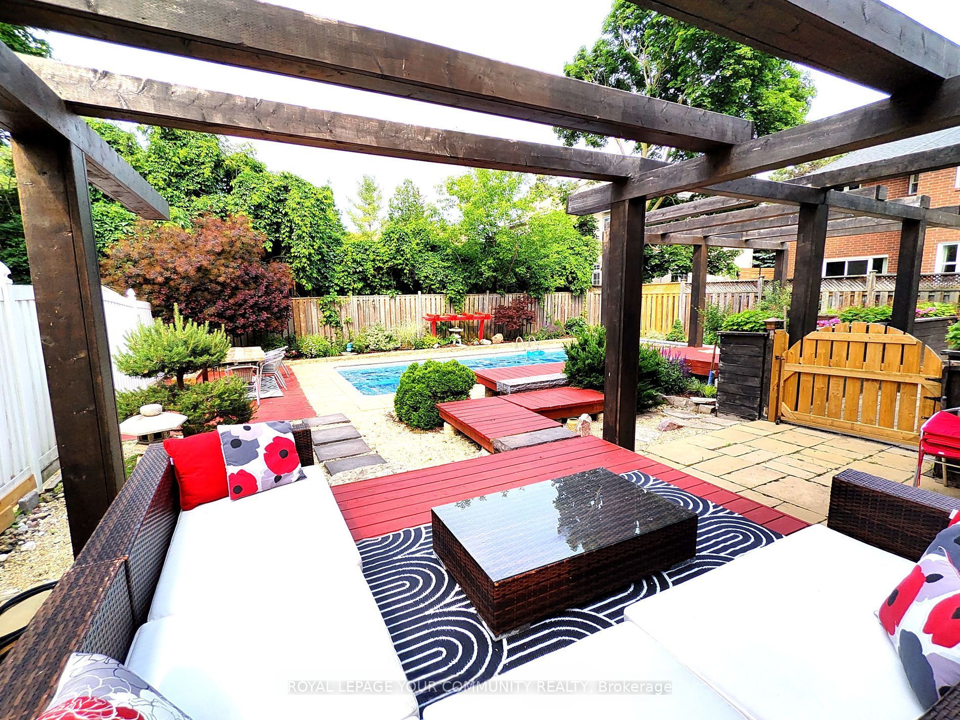 253 Carlton Road