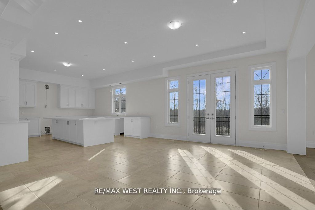 46 Enclave Crt