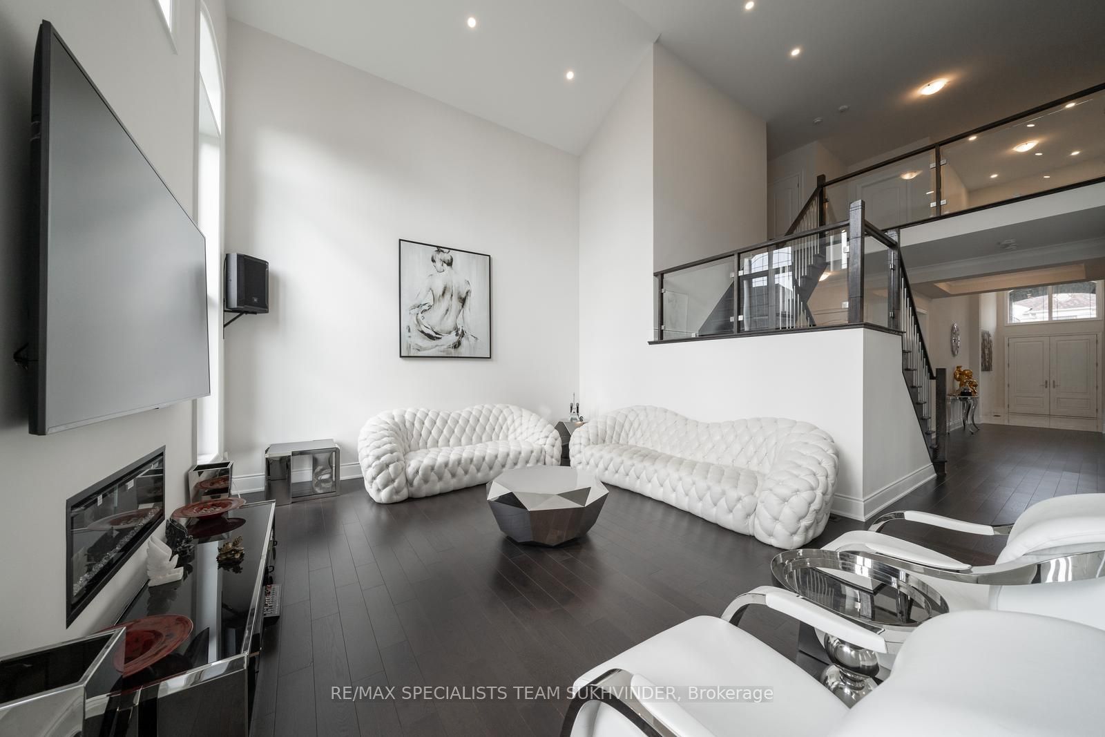 57 Appleyard Ave