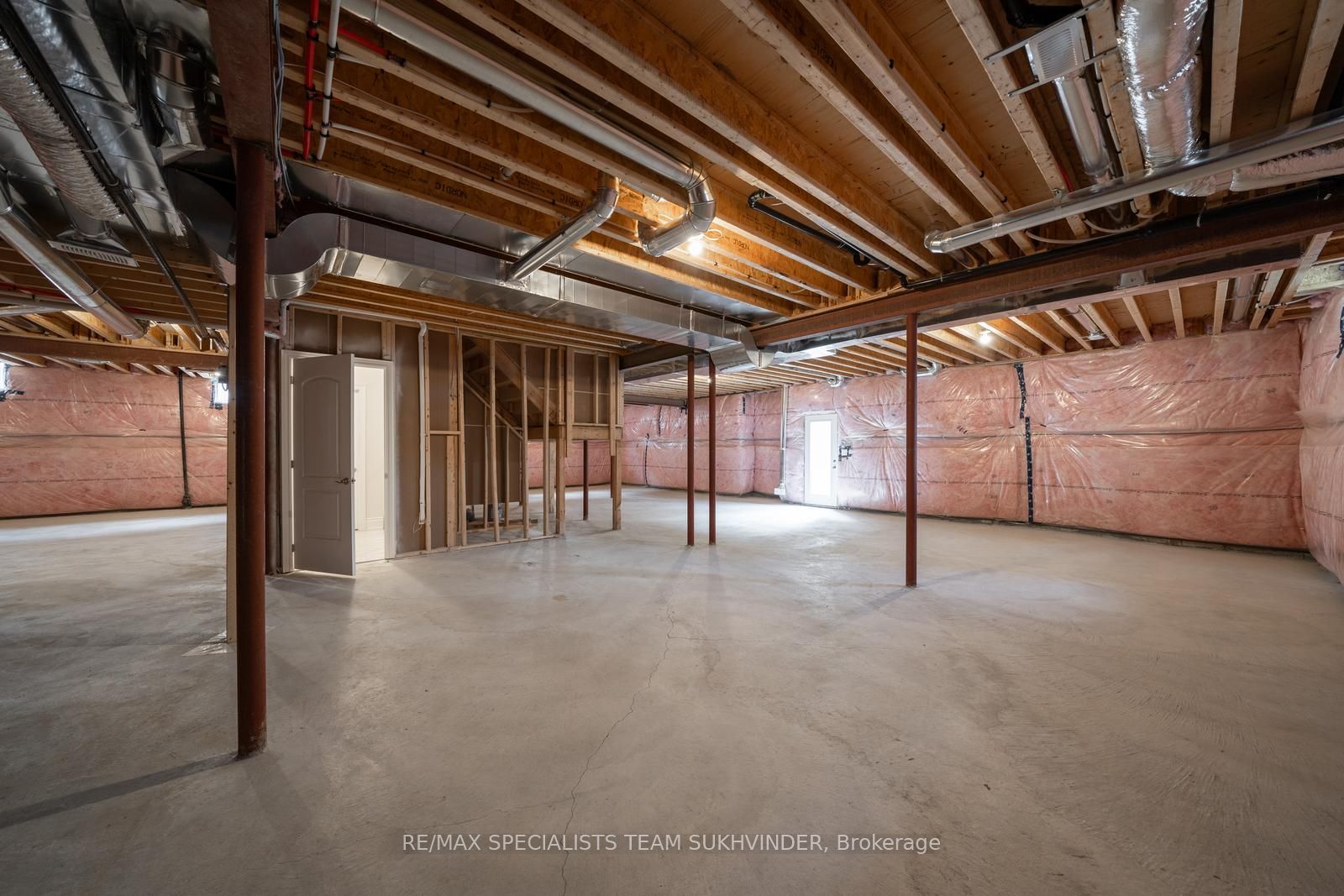 57 Appleyard Ave