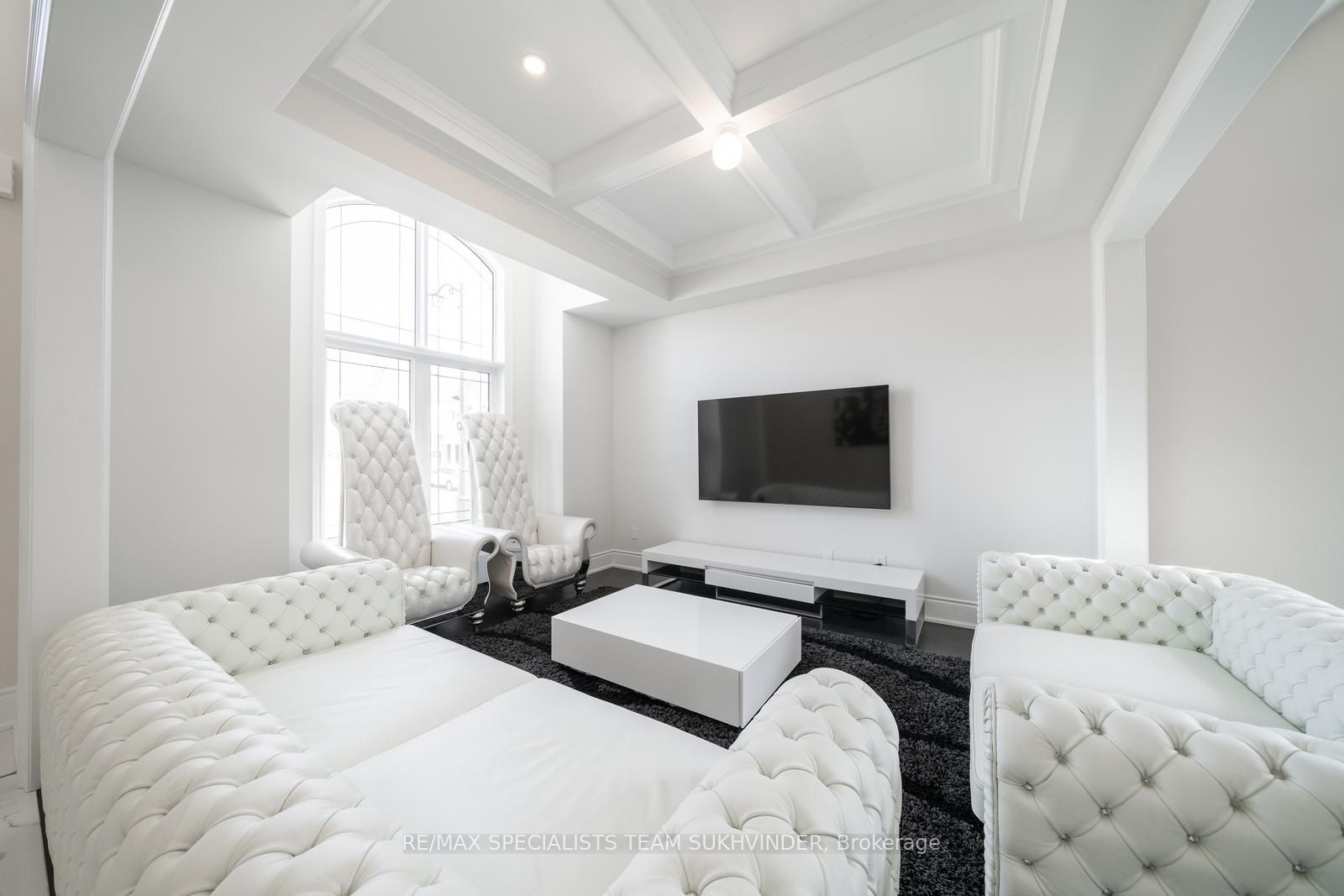 57 Appleyard Ave
