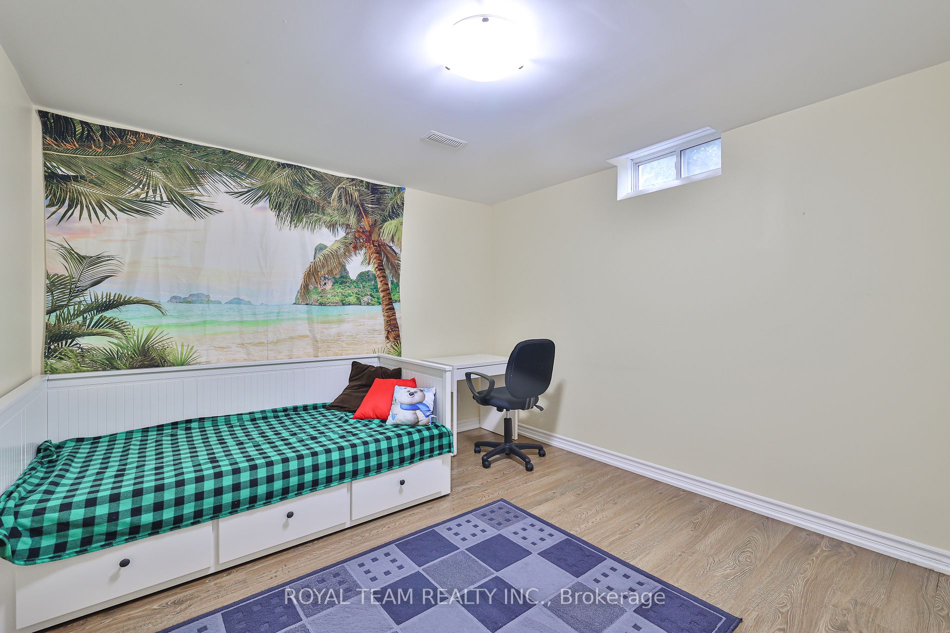 2 Gleave Court