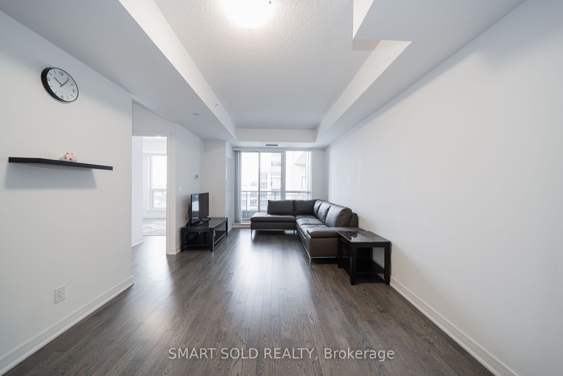 9199 Yonge St, #517
