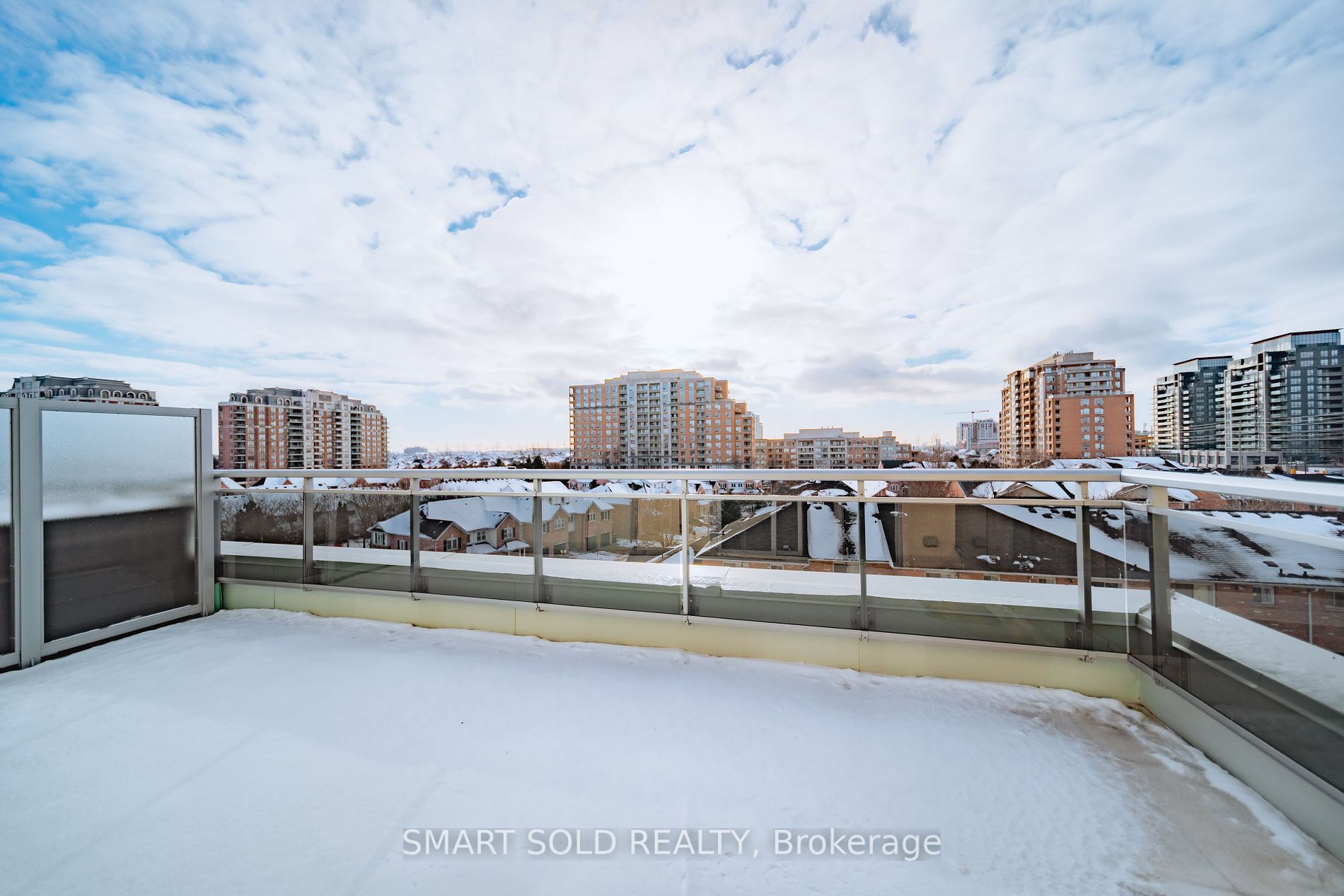 9199 Yonge St, #517