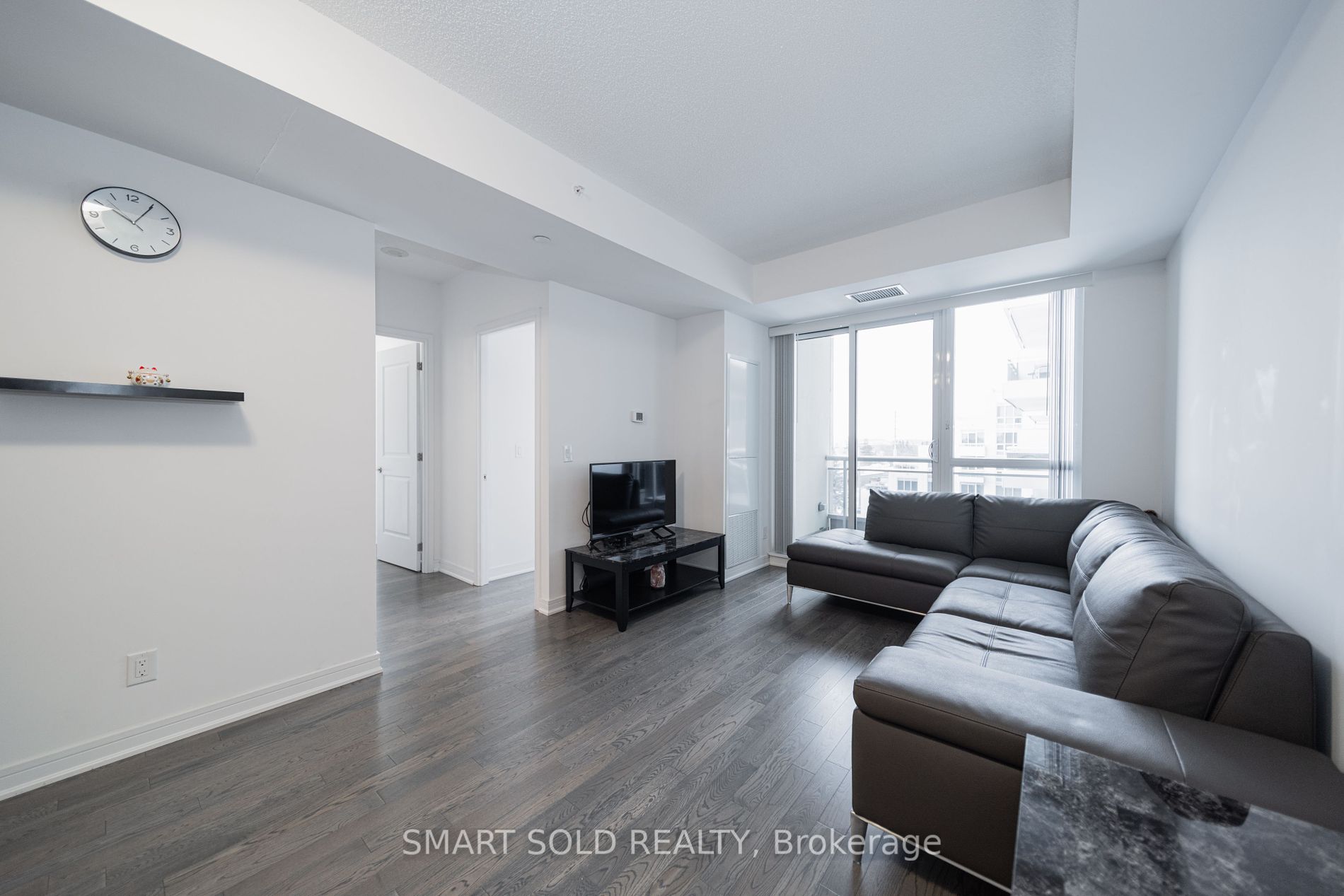 9199 Yonge St, #517