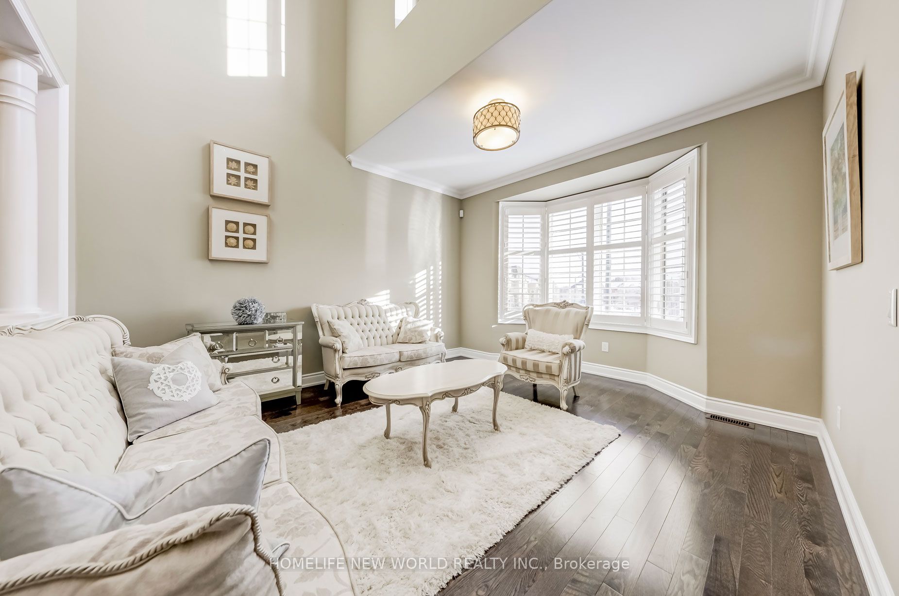 182 Heintzman Cres