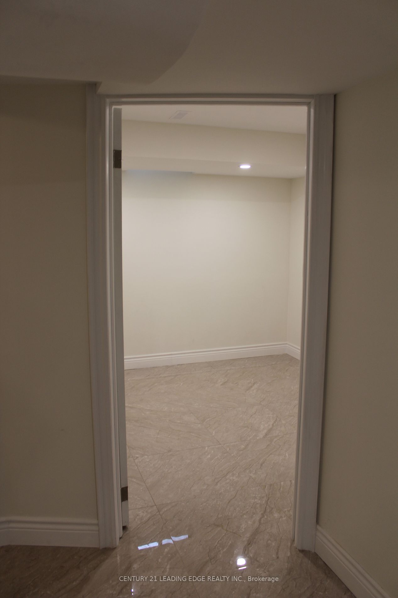 58 Coldwell Bay Circ, #Bsmt