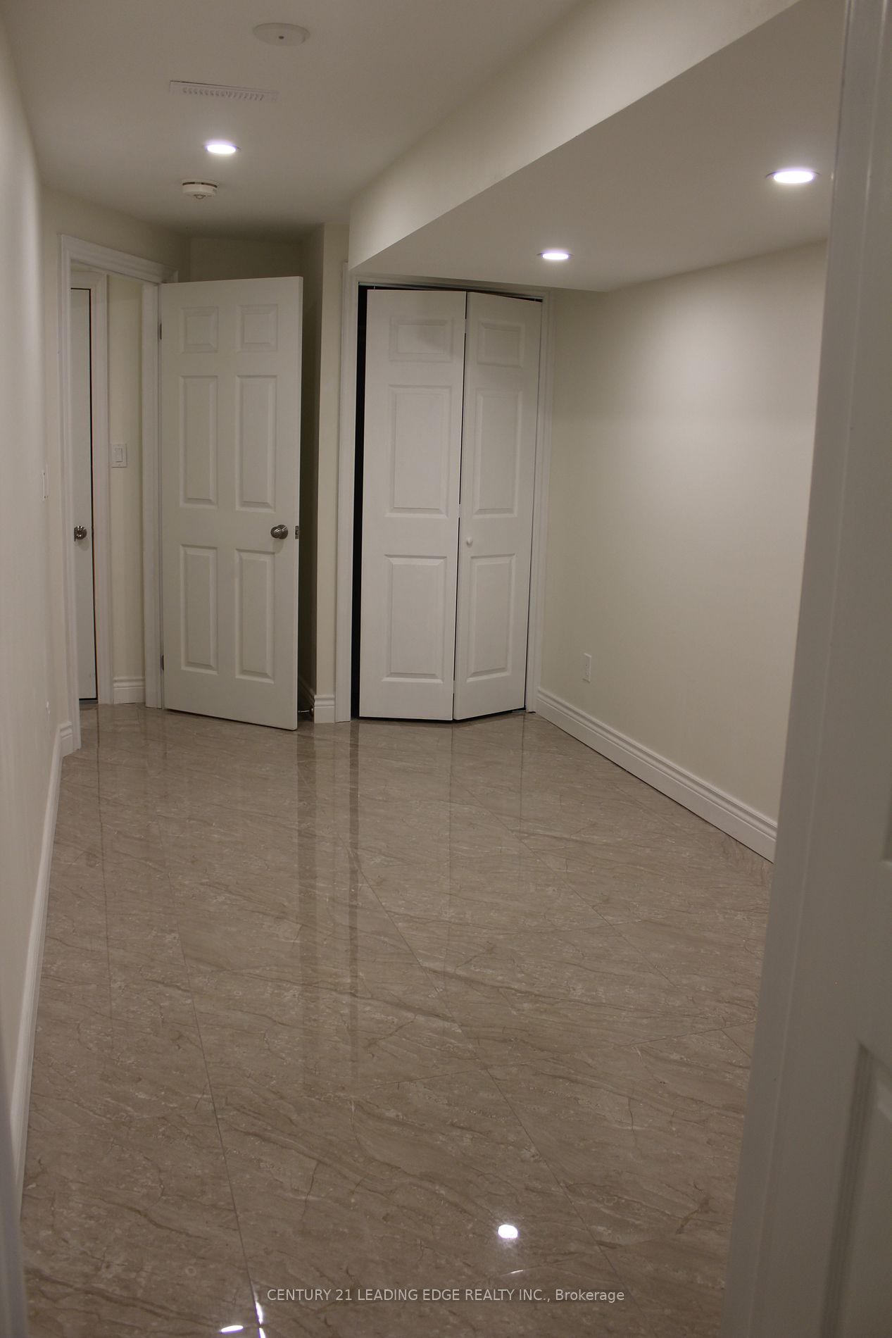 58 Coldwell Bay Circ, #Bsmt