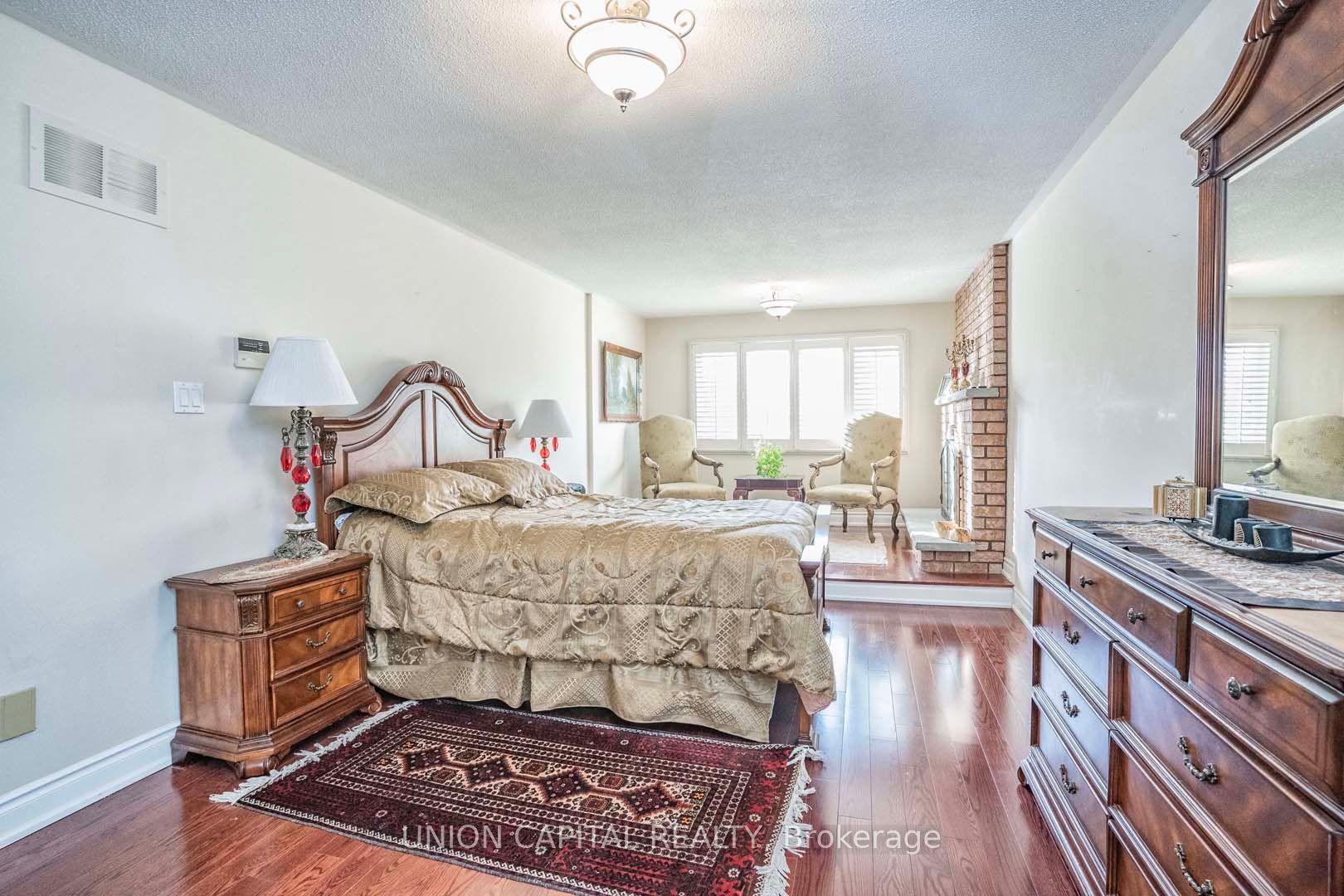 789 Shanahan Blvd