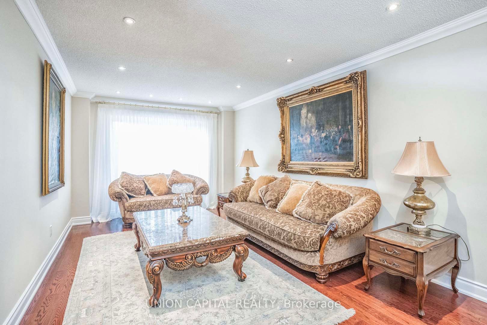 789 Shanahan Blvd
