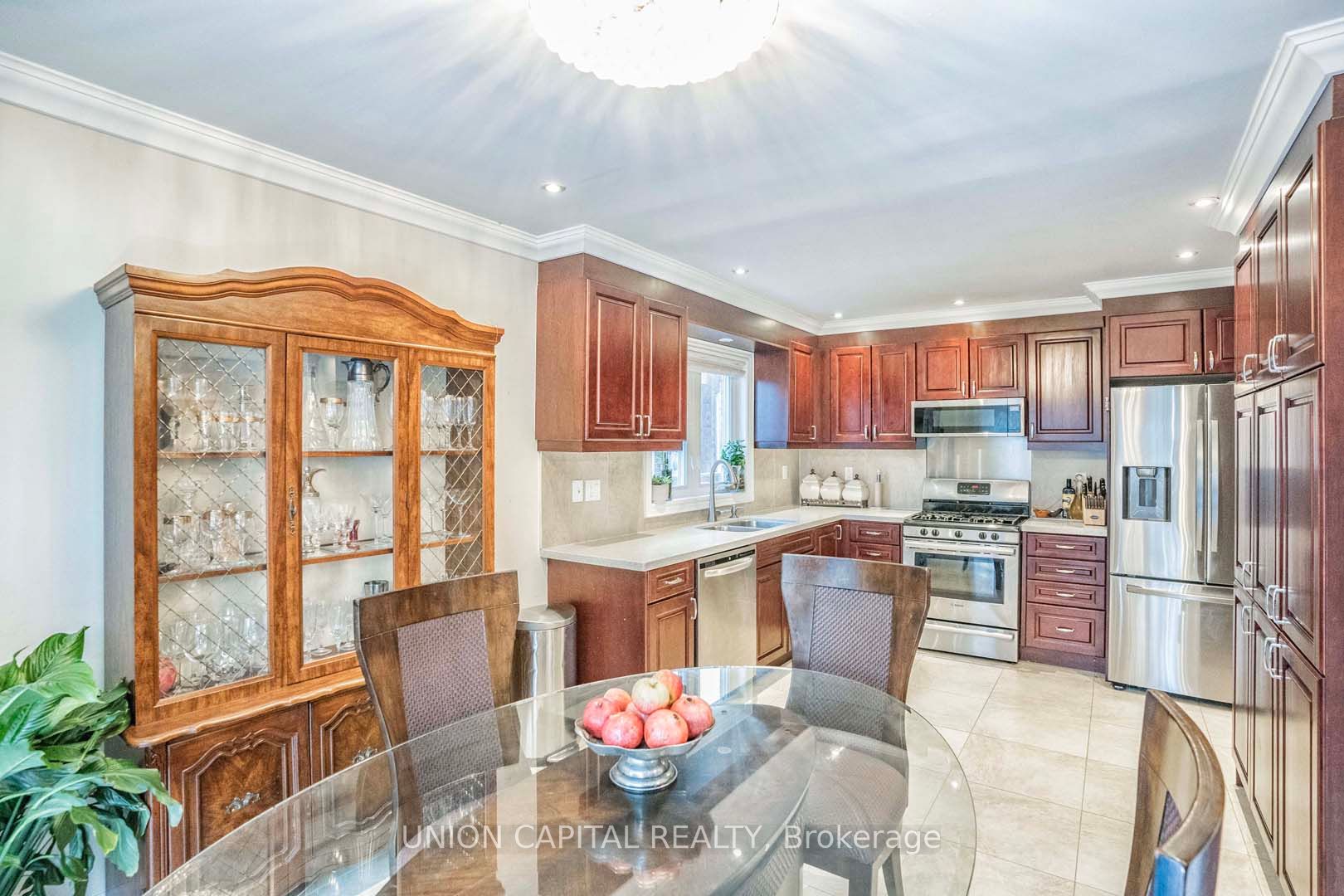 789 Shanahan Blvd