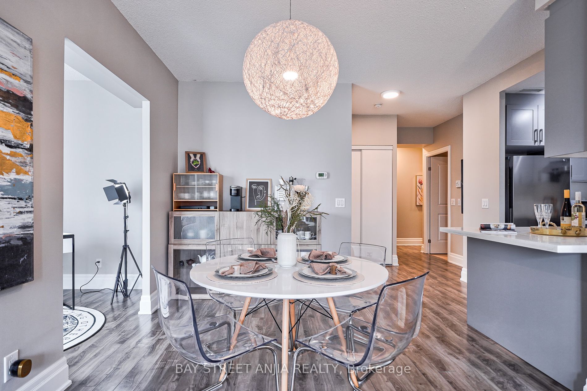 21 Upper Duke Cres, #314B