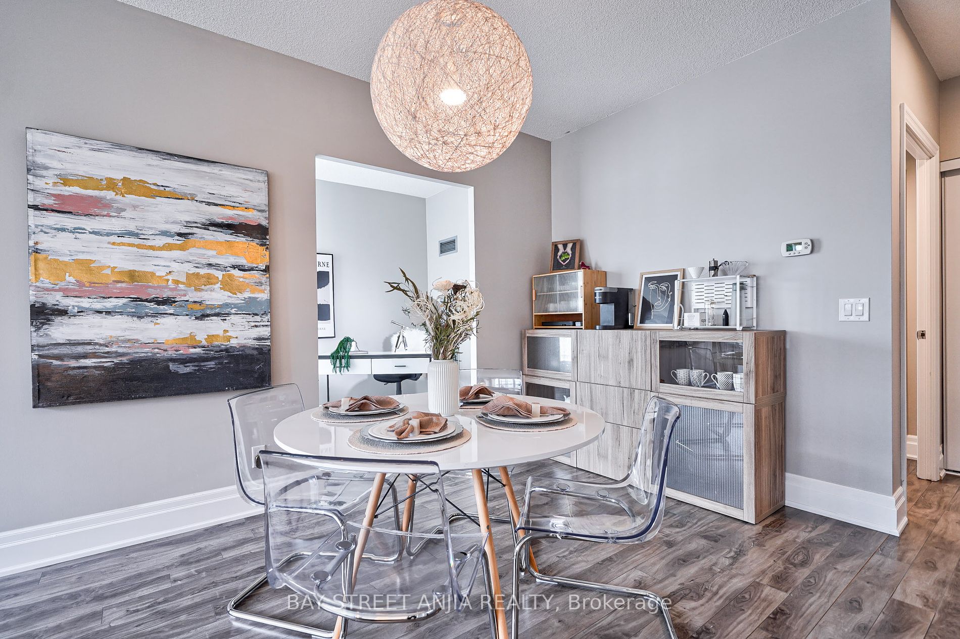 21 Upper Duke Cres, #314B