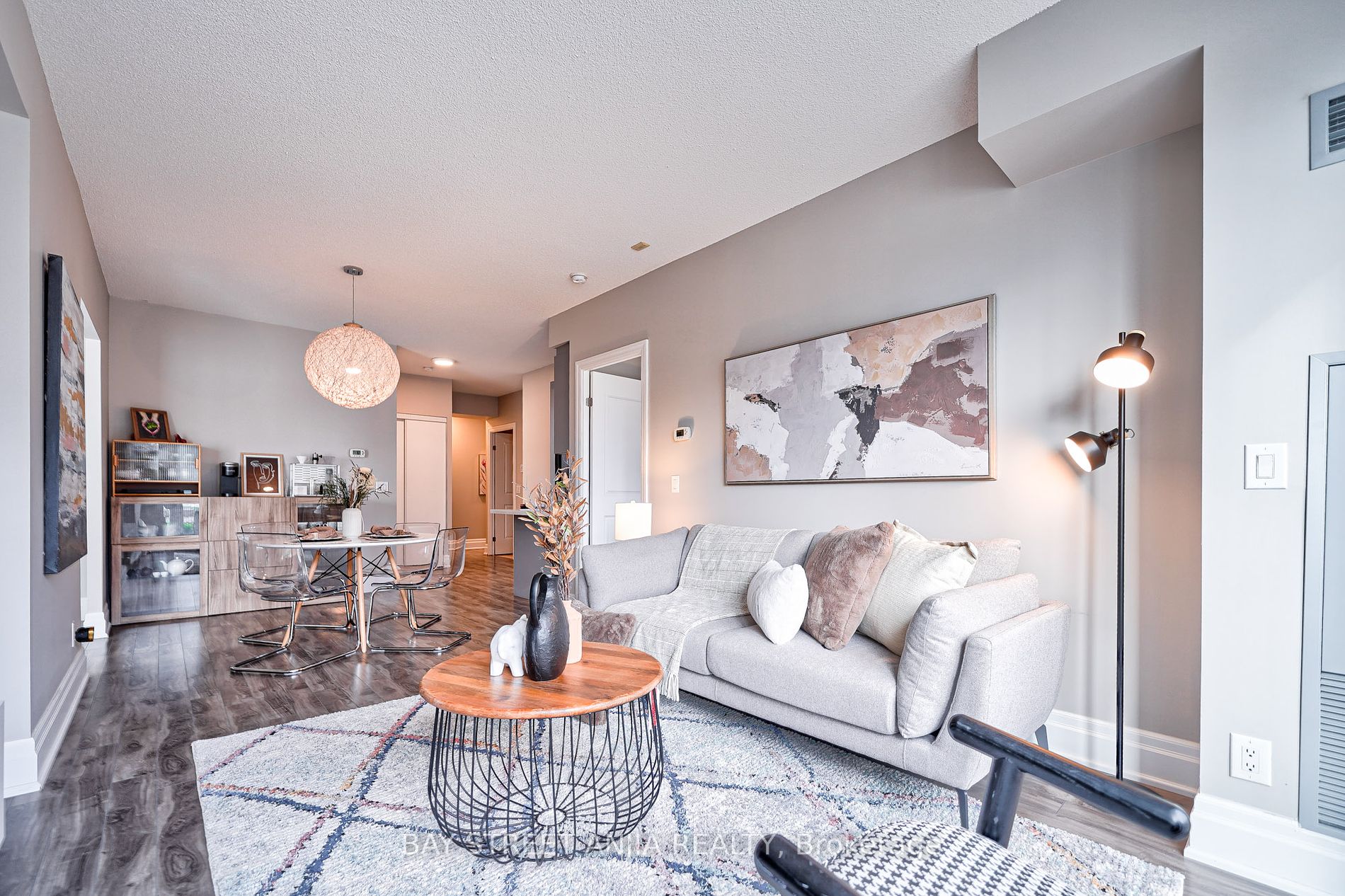 21 Upper Duke Cres, #314B