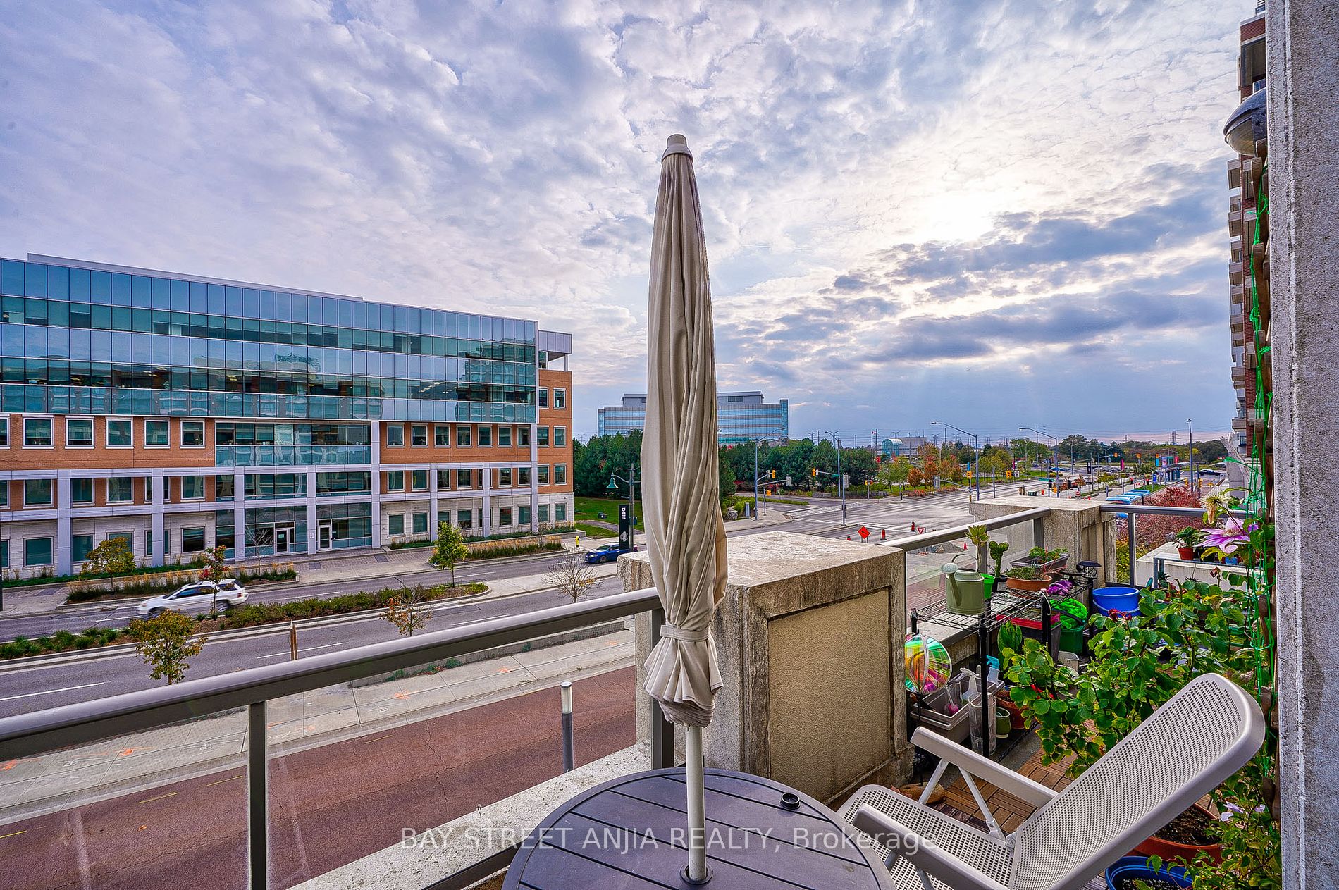21 Upper Duke Cres, #314B