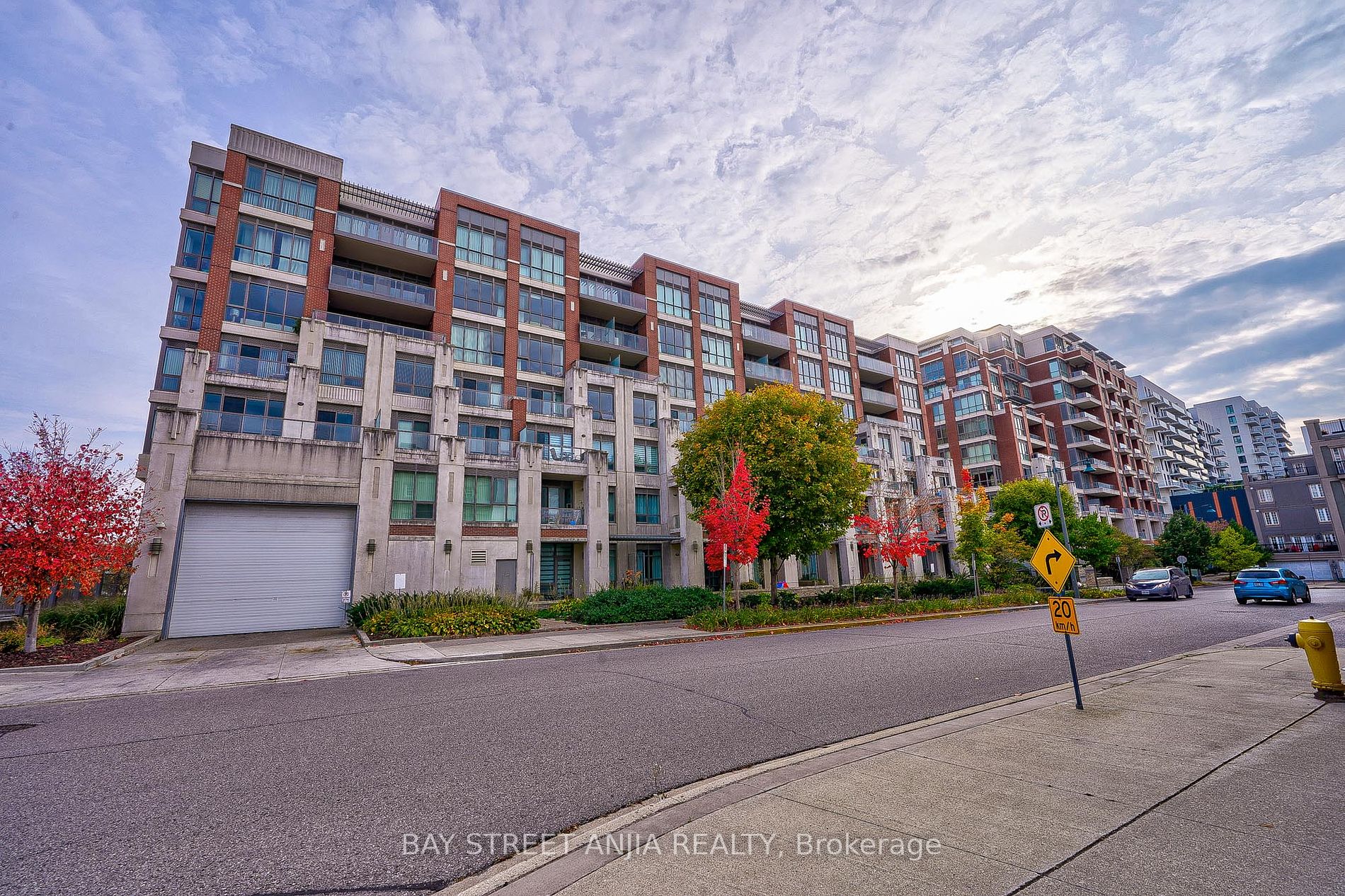 21 Upper Duke Cres, #314B
