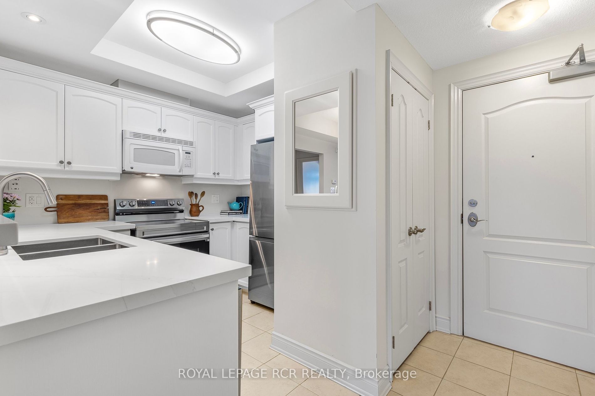 2 Briar Hill Hts, #205